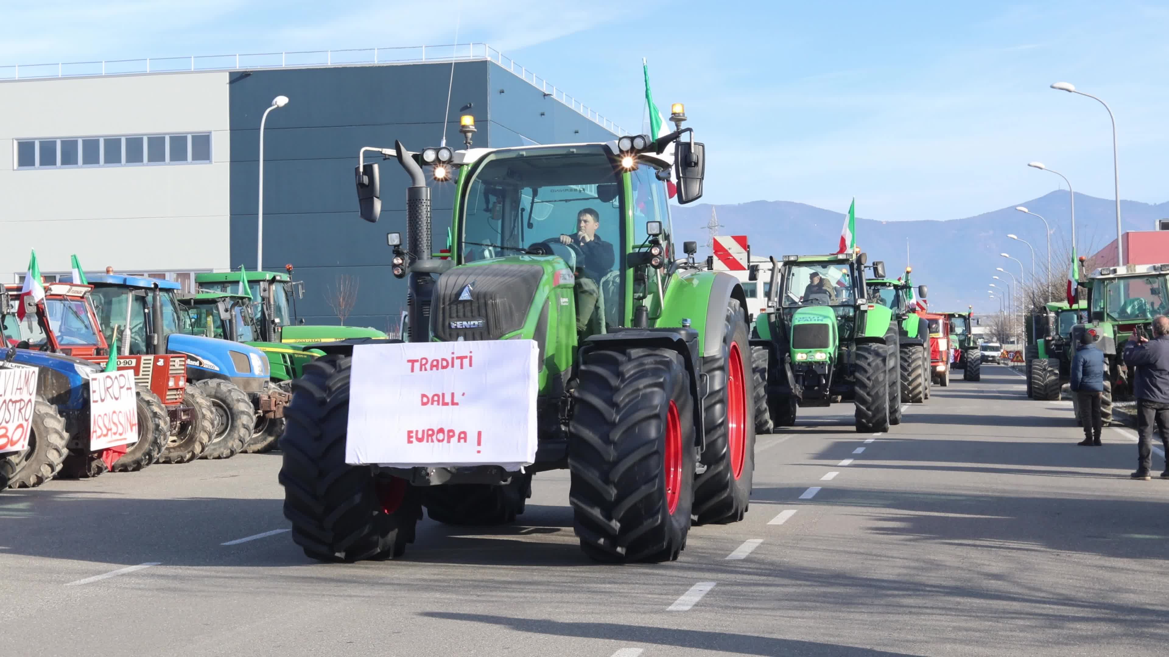 Farmers demonstrating against the European Union's agricultural policies in Pisa