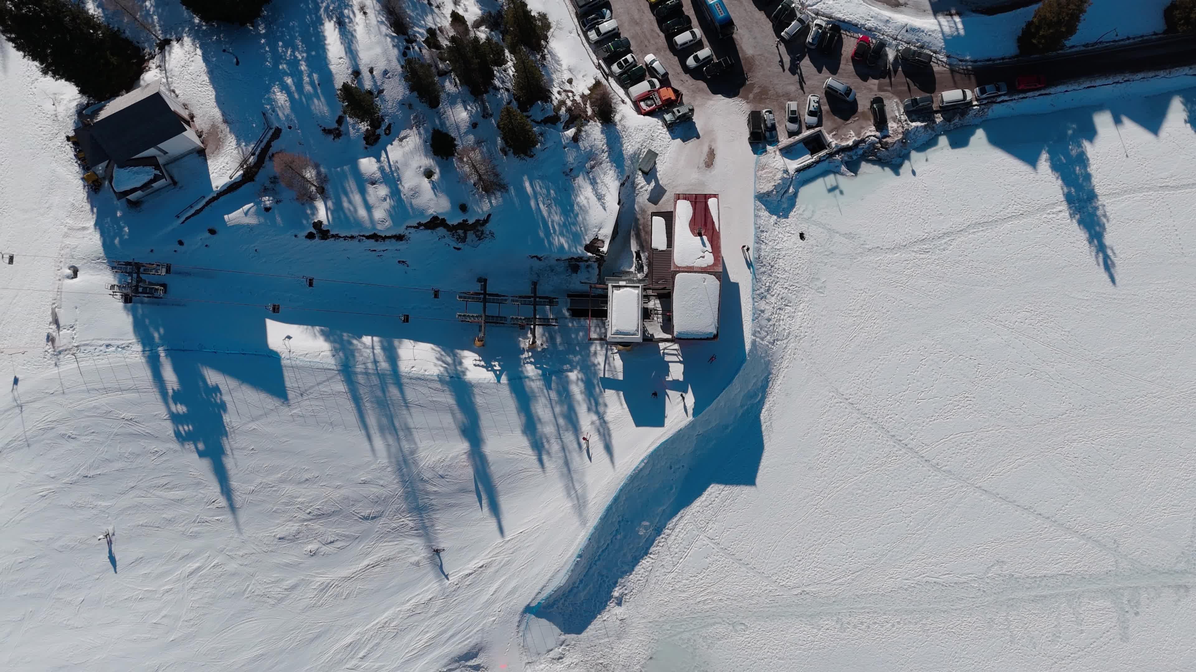 Climate Change Impact: European Ski Slopes Increasingly Depend on Artificial Snow