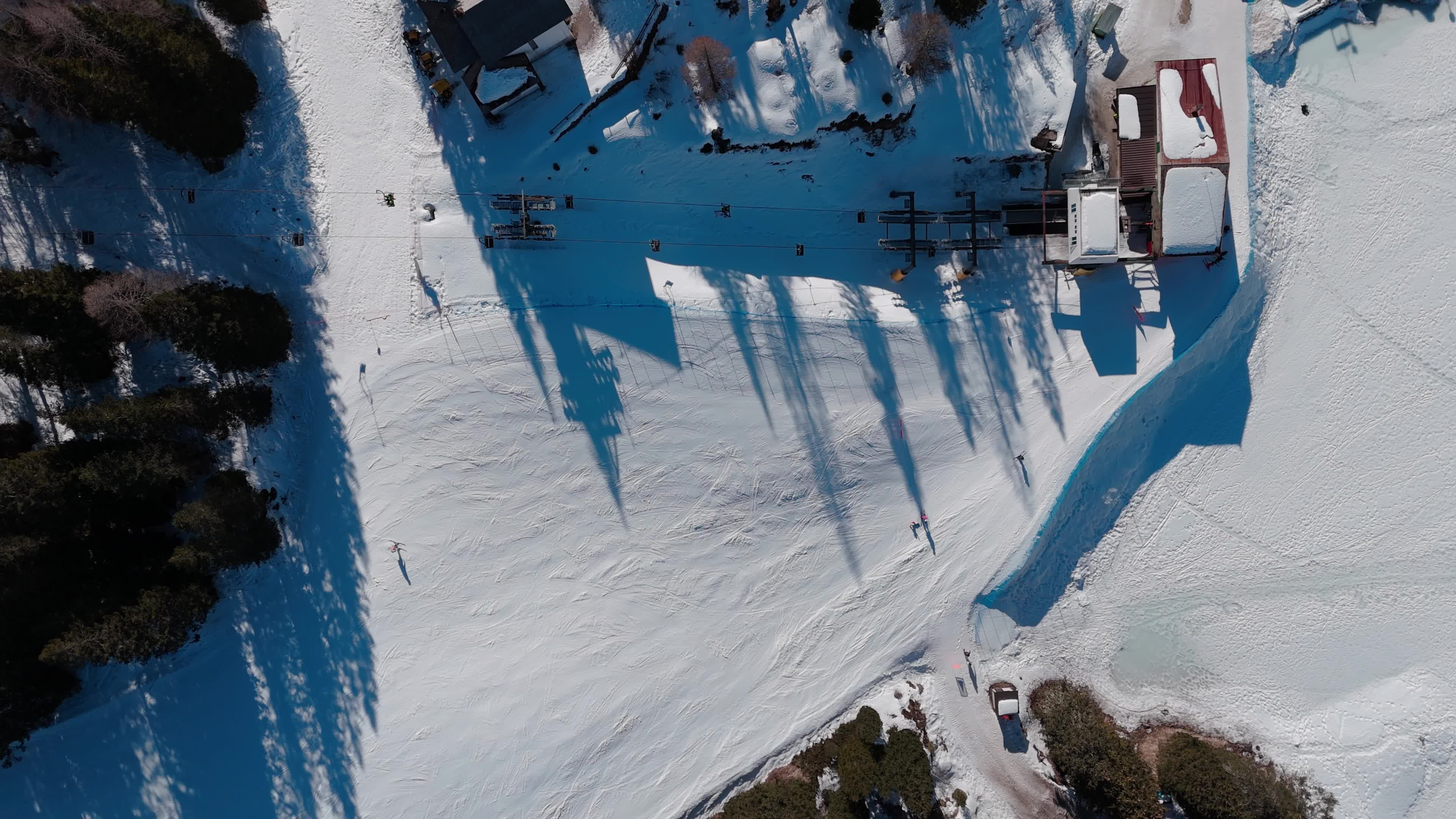 Climate Change Impact: European Ski Slopes Increasingly Depend on Artificial Snow