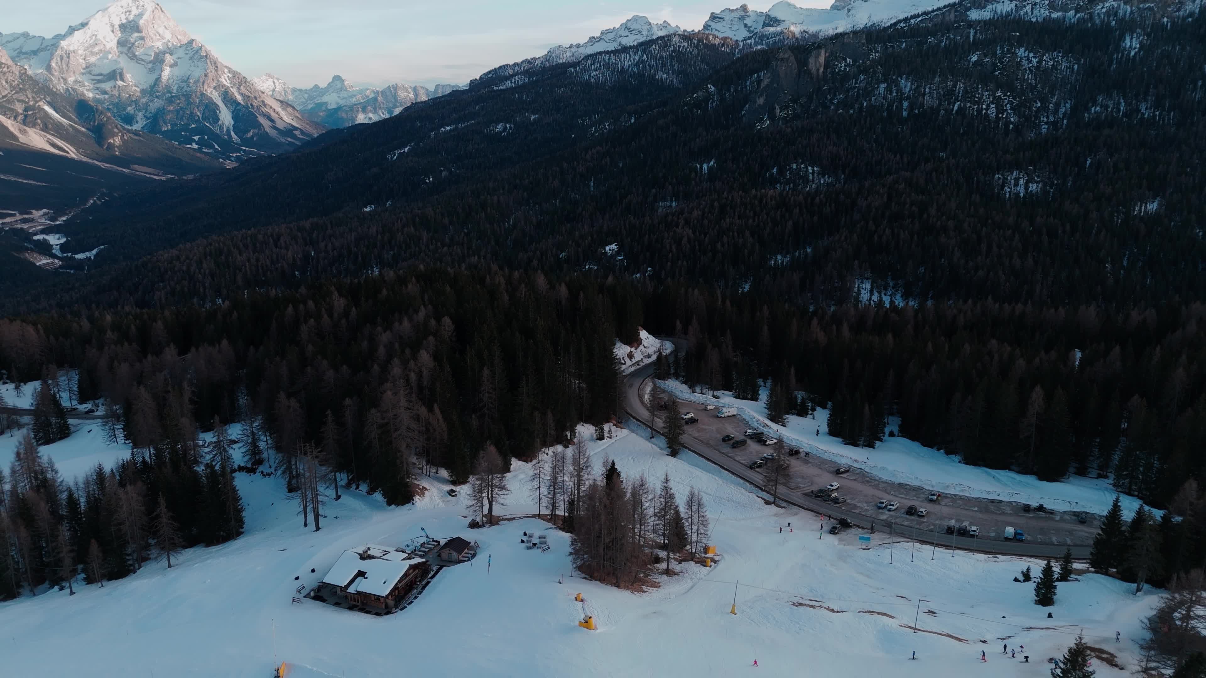 Climate Change Impact: European Ski Slopes Increasingly Depend on Artificial Snow