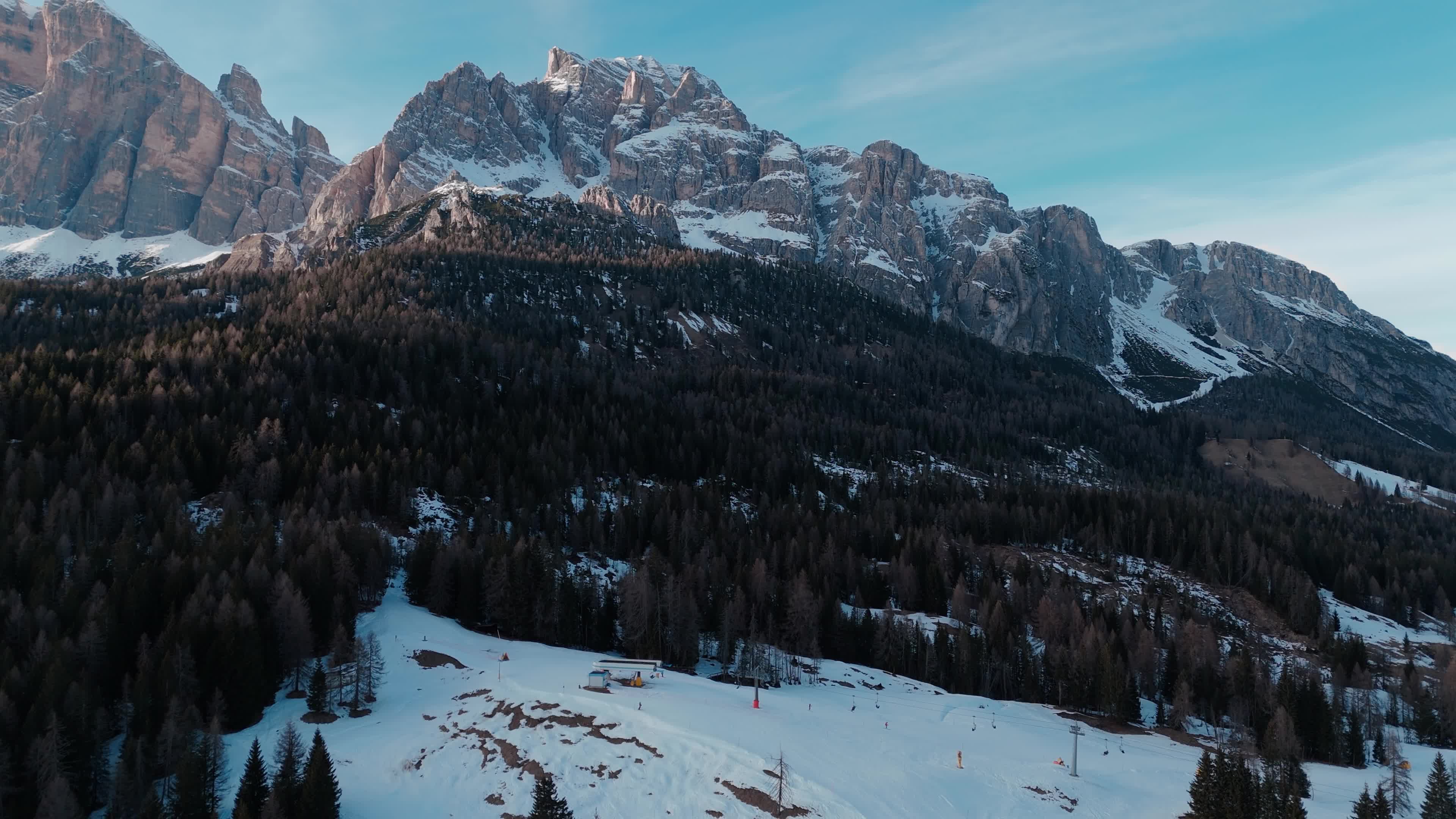 Climate Change Impact: European Ski Slopes Increasingly Depend on Artificial Snow