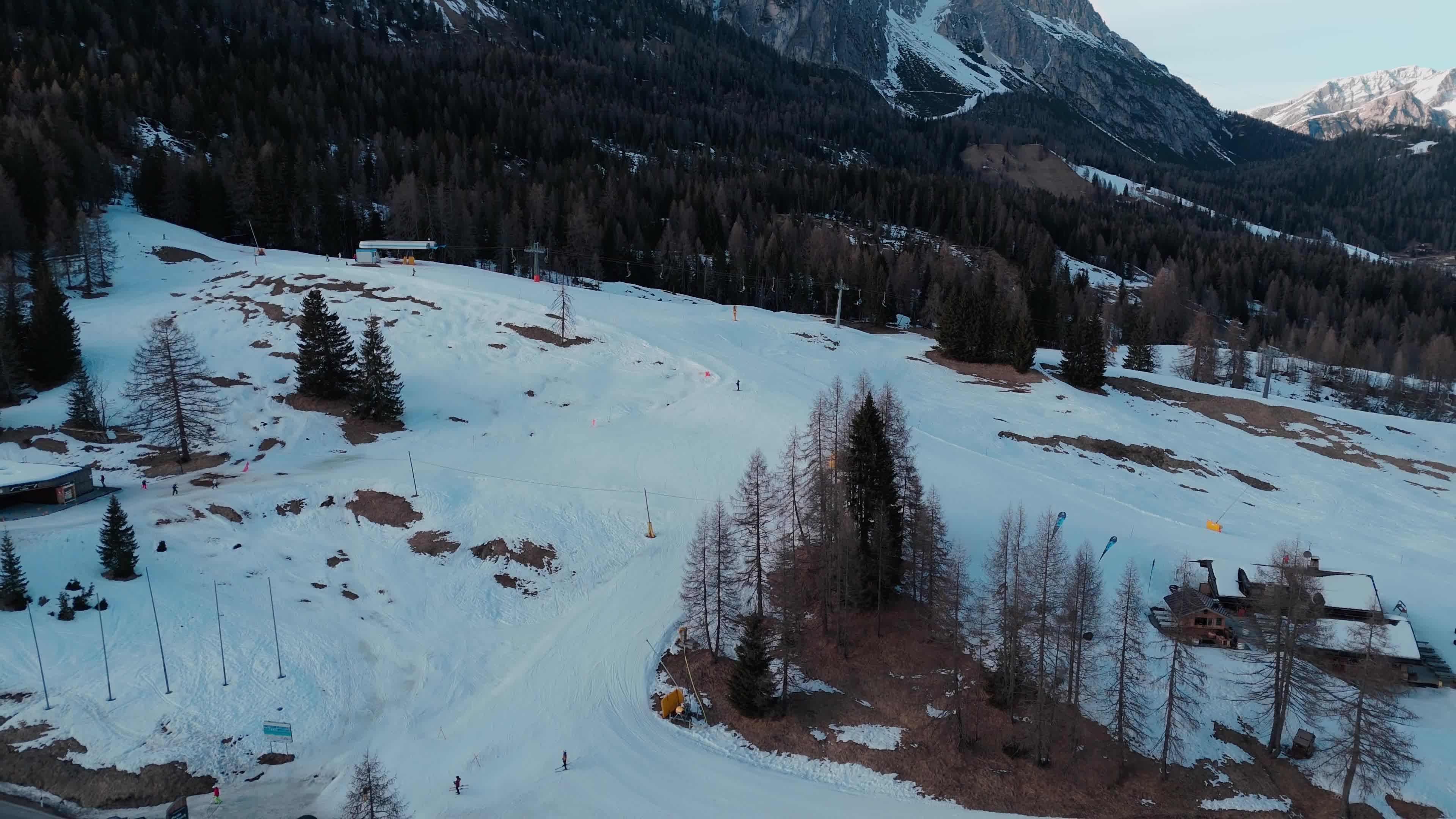 Climate Change Impact: European Ski Slopes Increasingly Depend on Artificial Snow