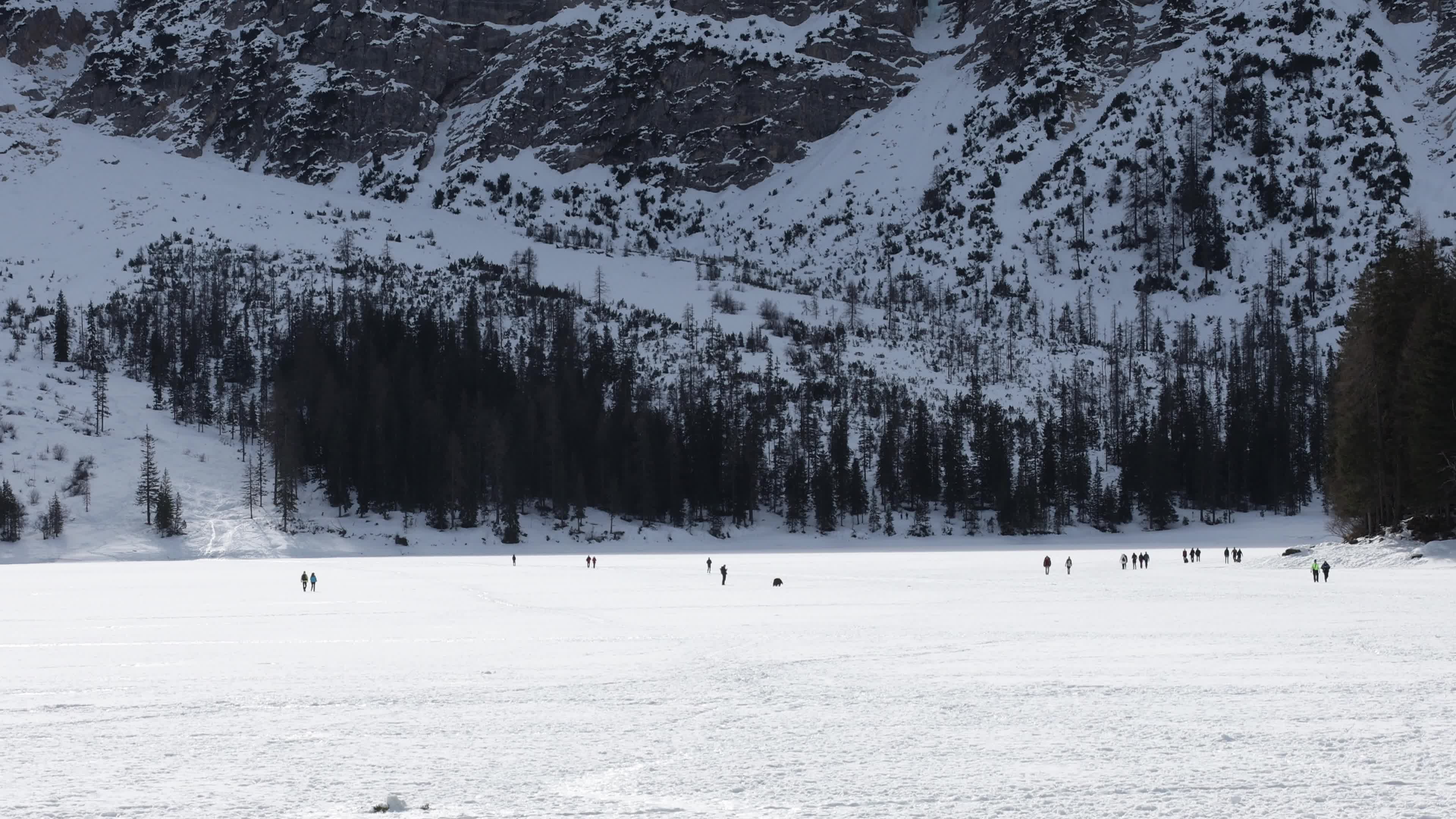 Lake Braies: Thin Ice Alerts Amid Mild Italian Winter