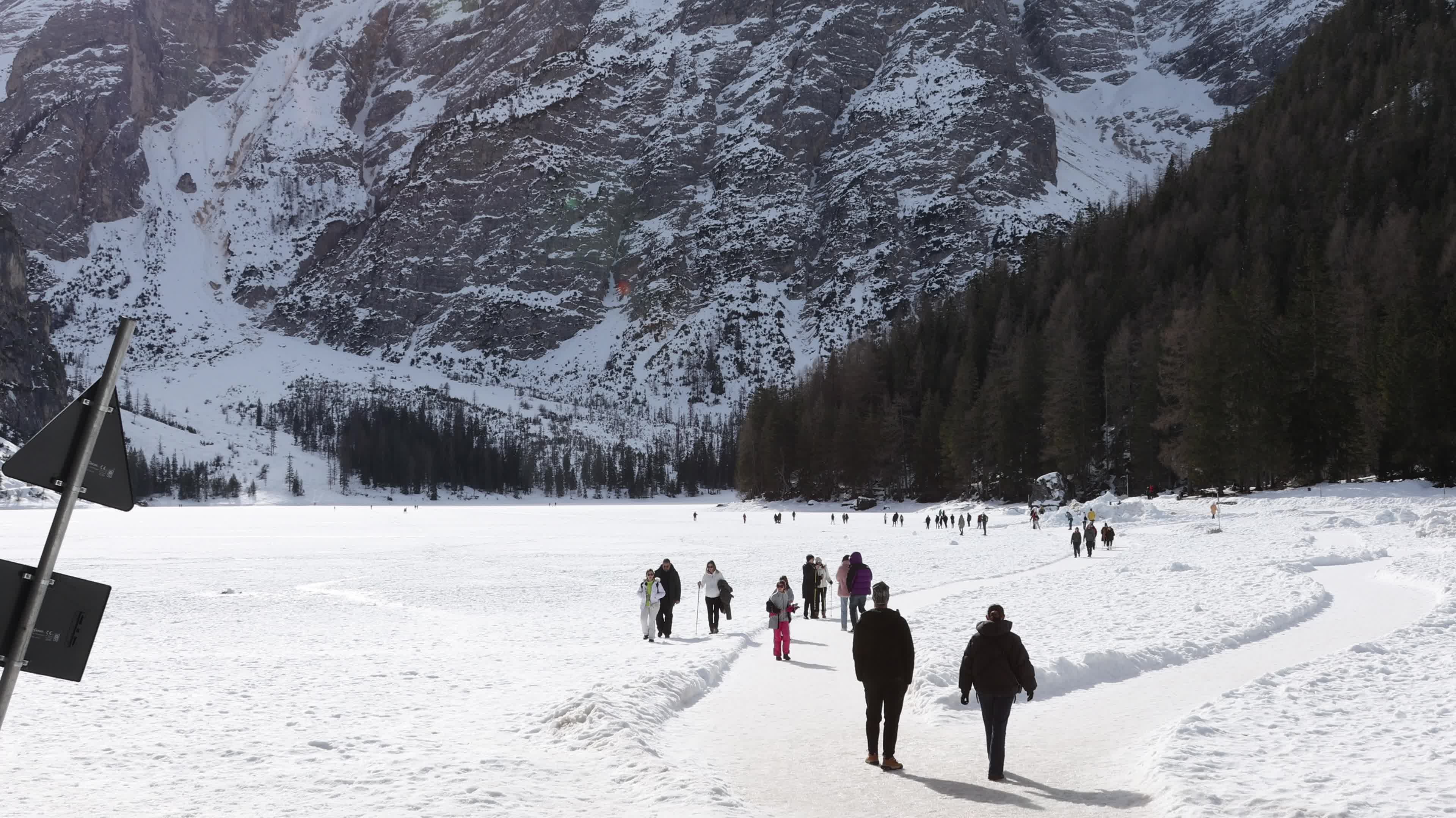 Lake Braies: Thin Ice Alerts Amid Mild Italian Winter