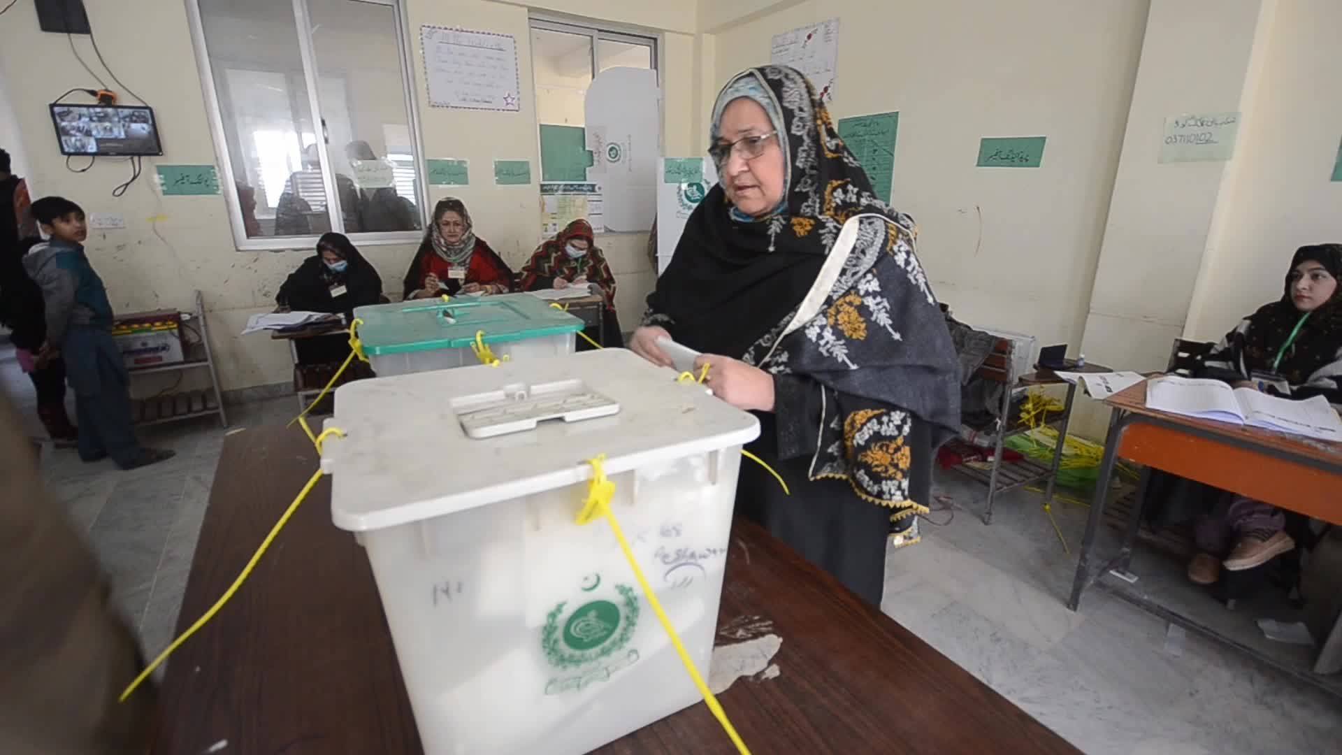 Pakistan holds 2024 general elections 