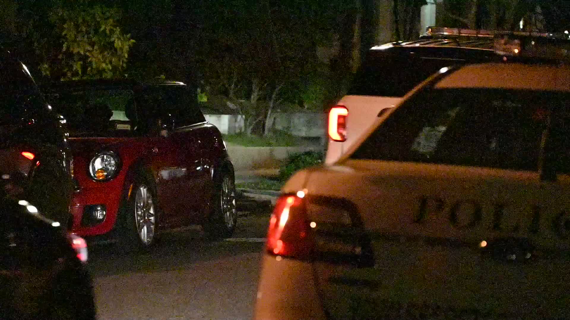 FBI And United States Secret Service Officers Raided The Venezuelan Ambassador's Residence In Washington DC