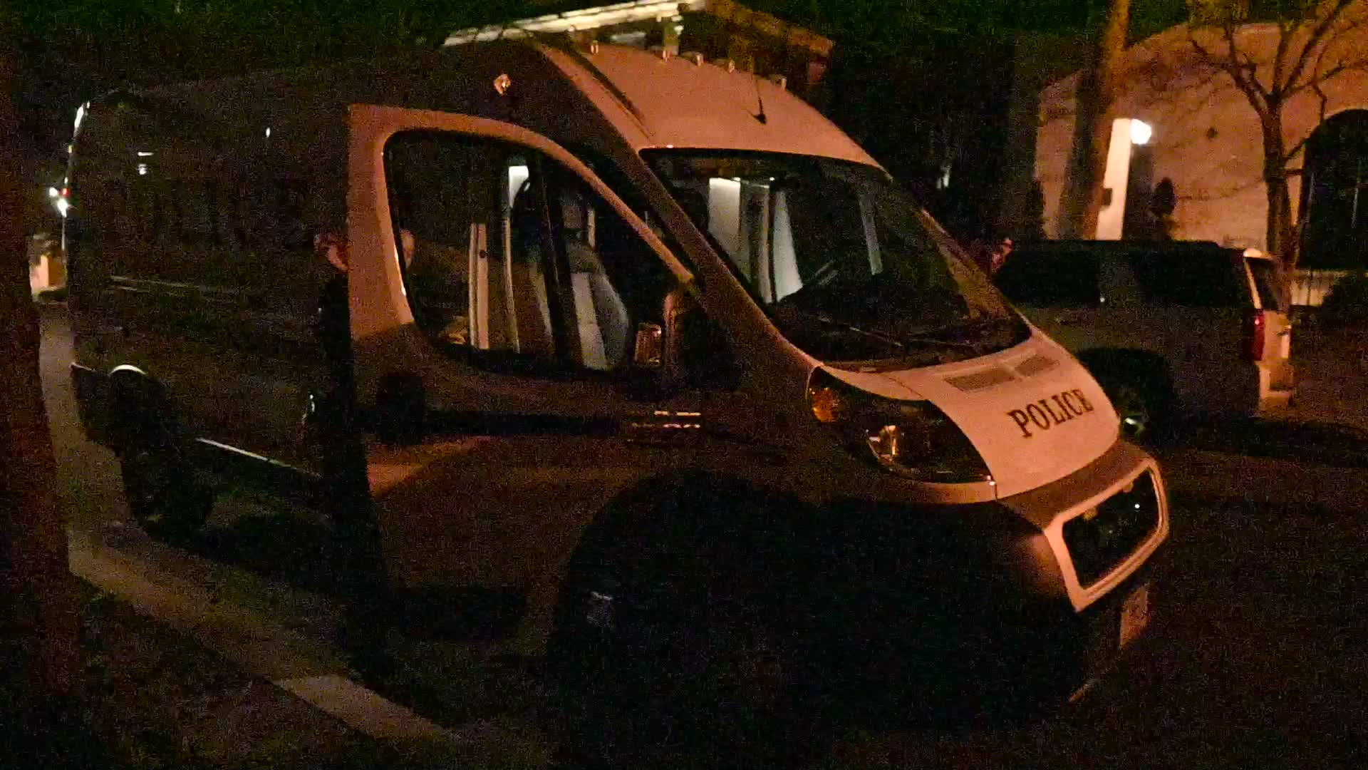 FBI And United States Secret Service Officers Raided The Venezuelan Ambassador's Residence In Washington DC
