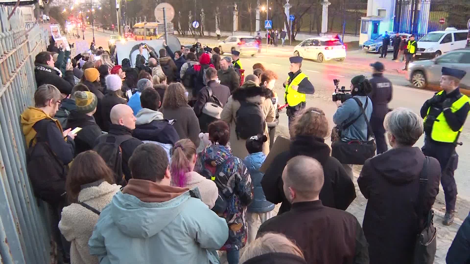 Russian Expats Rally In Warsaw After Navalny's Death