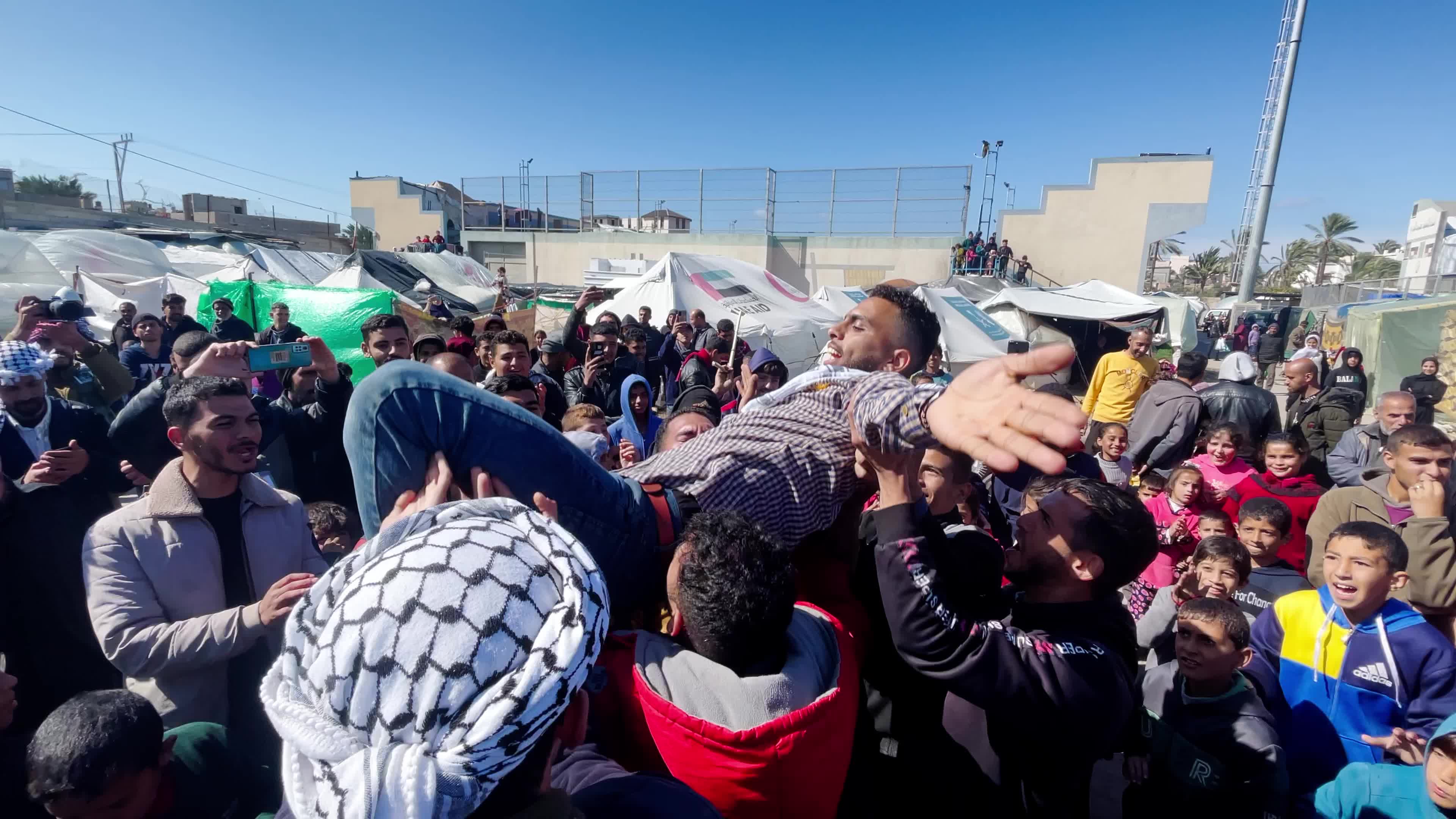 Palestinian Couple's Wedding Amid Hamas-Israel Conflict