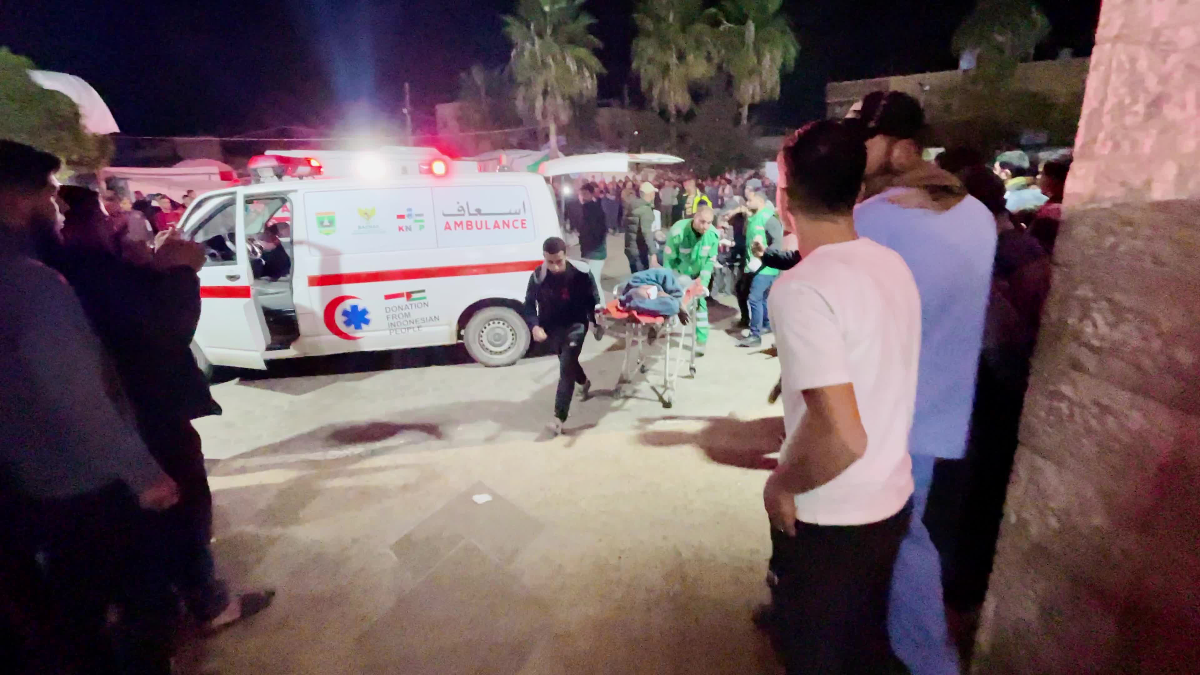 Palestinians Rush Injured to Hospital Amid Ongoing Conflict with Hamas