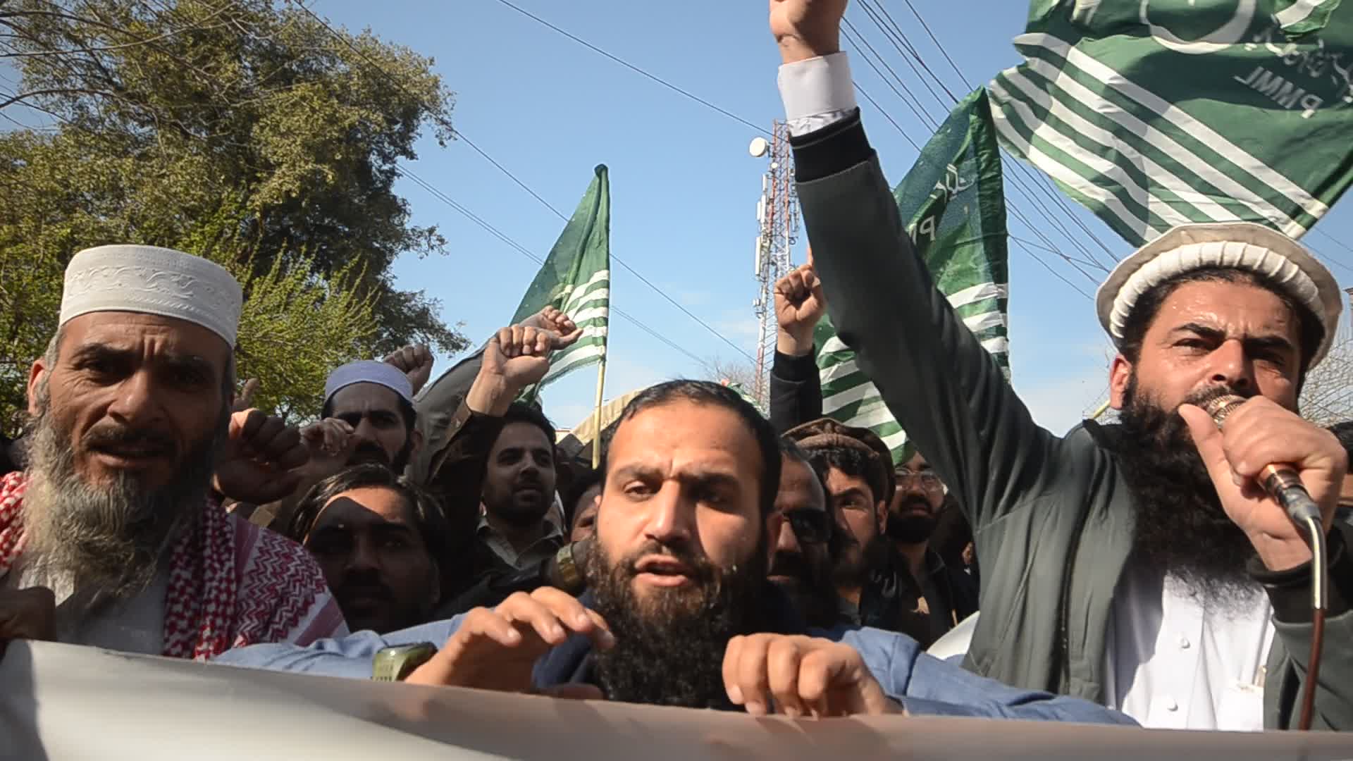 Islamists parties protest judgment by chief justice alleging blasphemy in Pakistan
