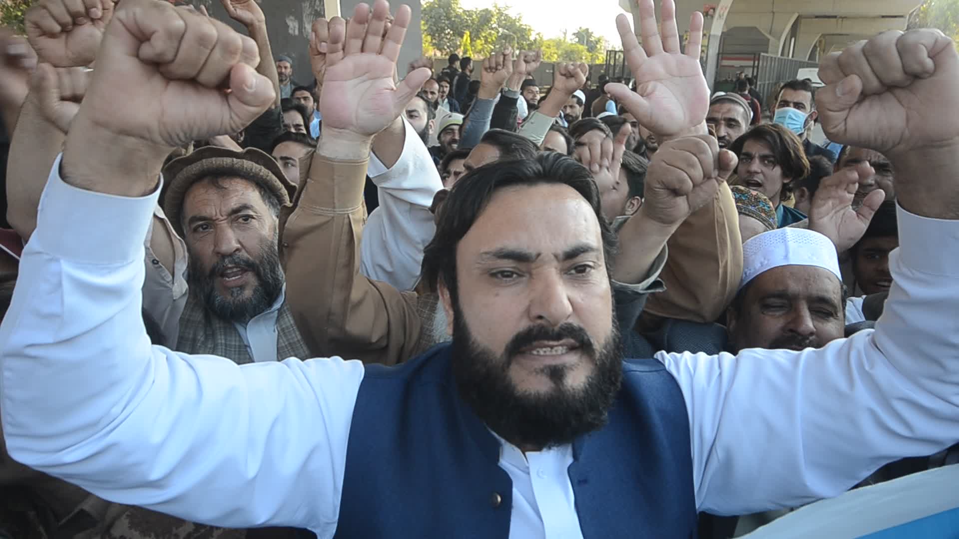 Islamists parties protest judgment by chief justice alleging blasphemy in Pakistan

