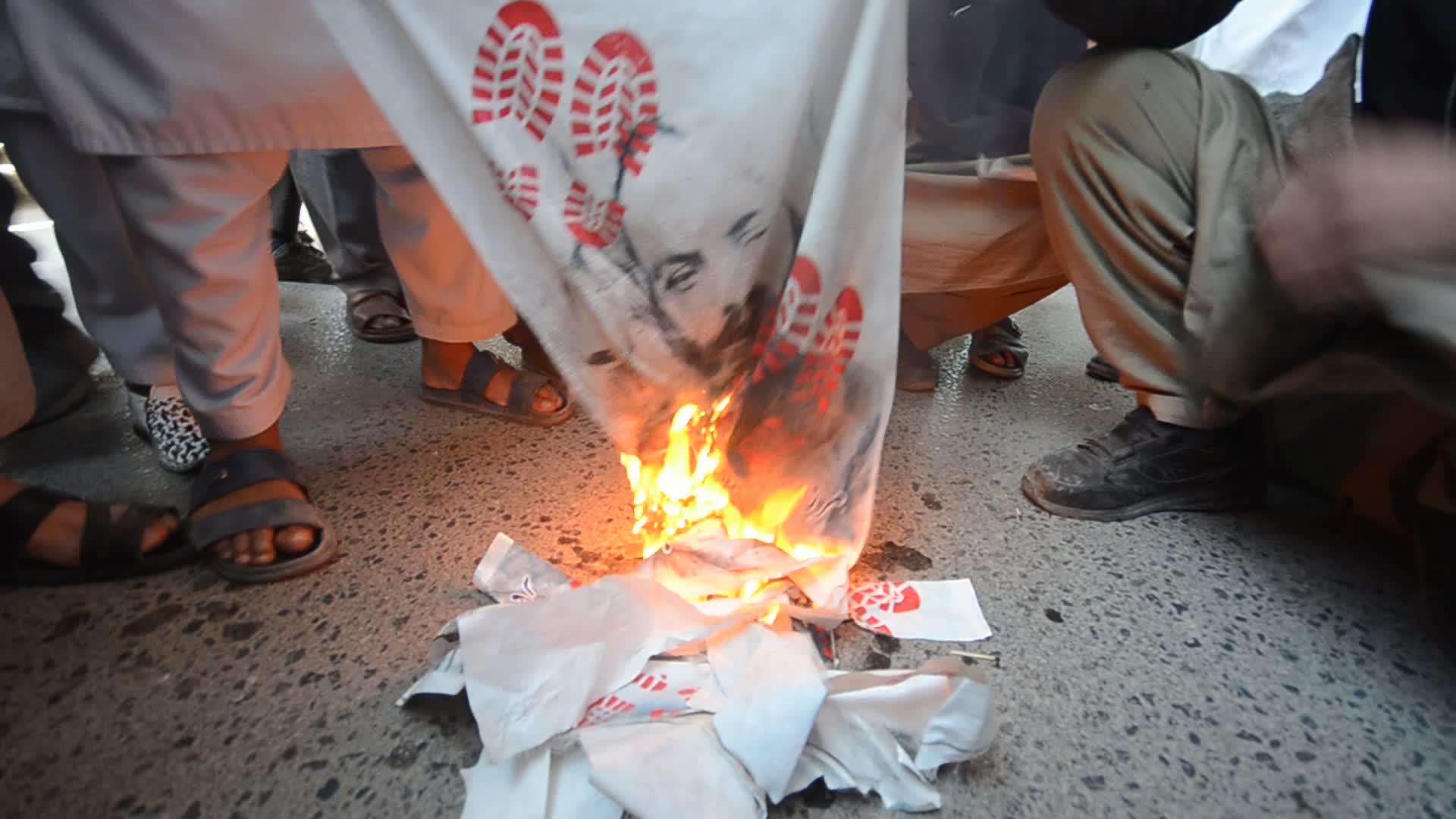 Islamists parties protest judgment by chief justice alleging blasphemy in Pakistan
