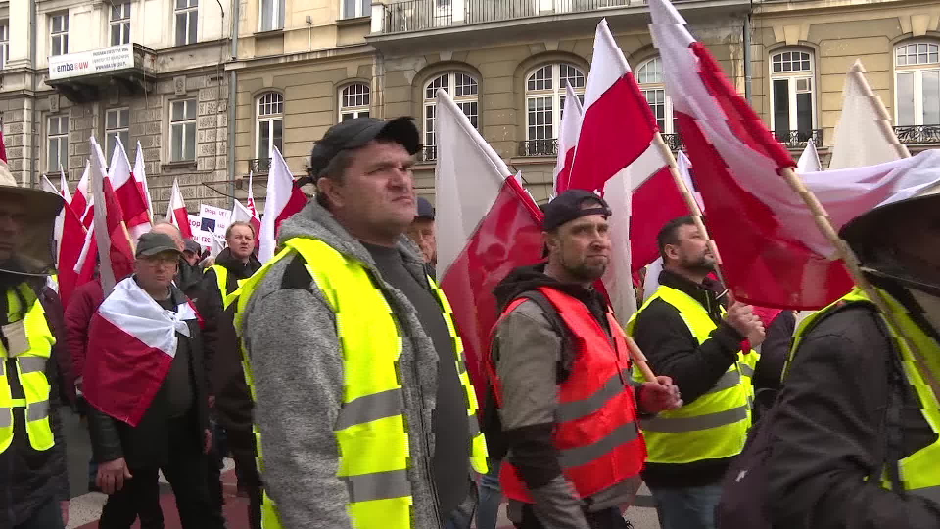 Farmers march in Warsaw to protest Ukrainian imports and EU policies