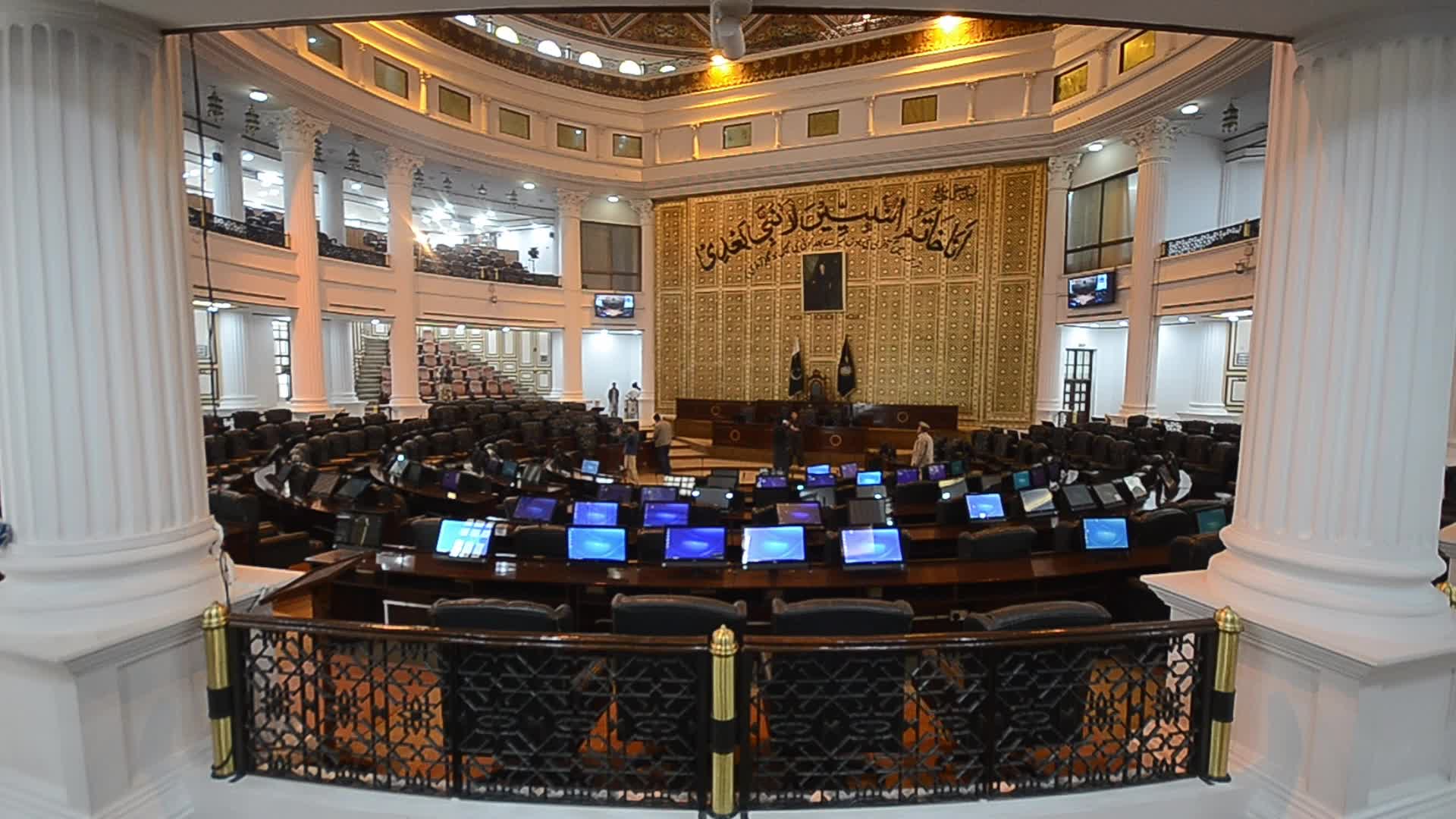 Workers Renovate Provincial Assembly Building in Peshawar Ahead of Oath-Taking Ceremony