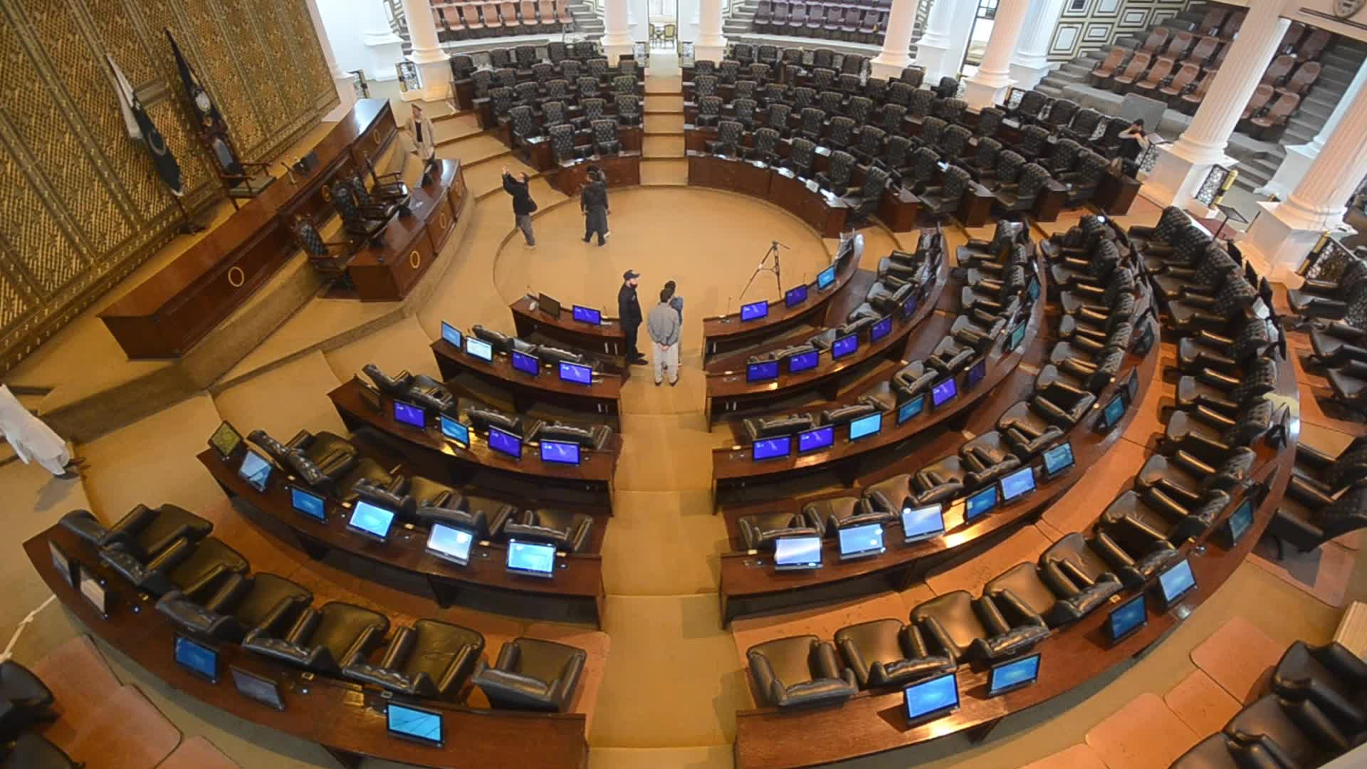 Workers Renovate Provincial Assembly Building in Peshawar Ahead of Oath-Taking Ceremony