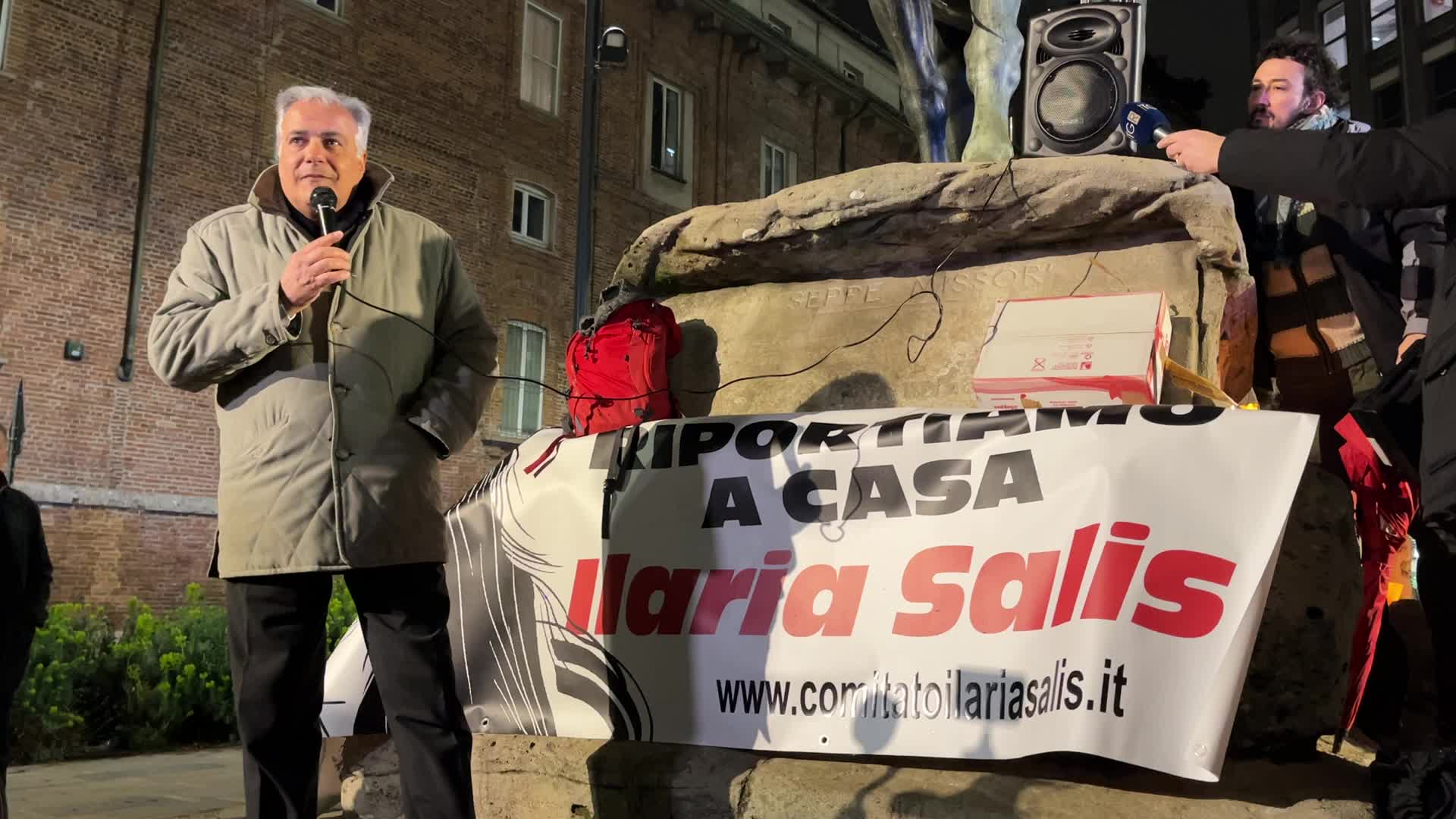 Torchlight procession to demand the release of Ilaria Salis in Milan
