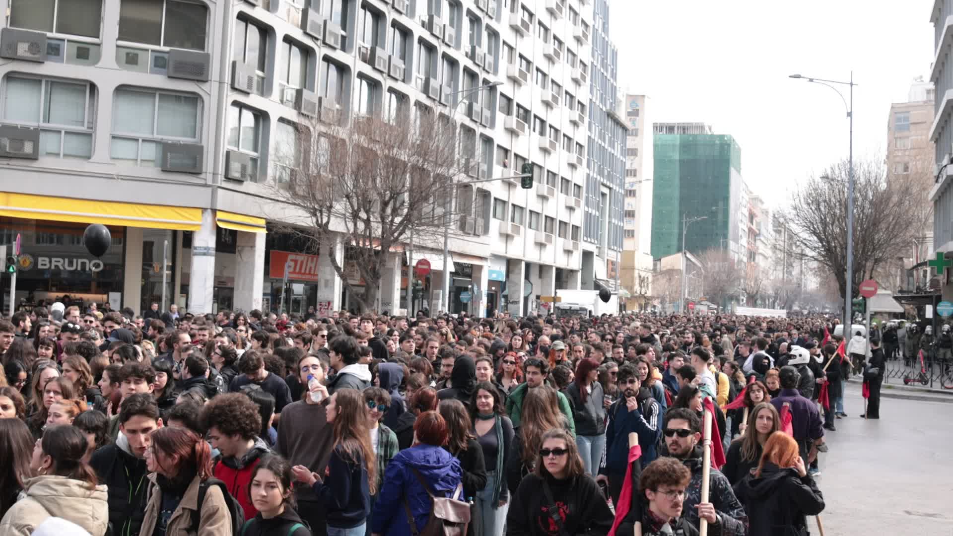 Protest during a 24-hour nationwide strike in Thessaloniki
