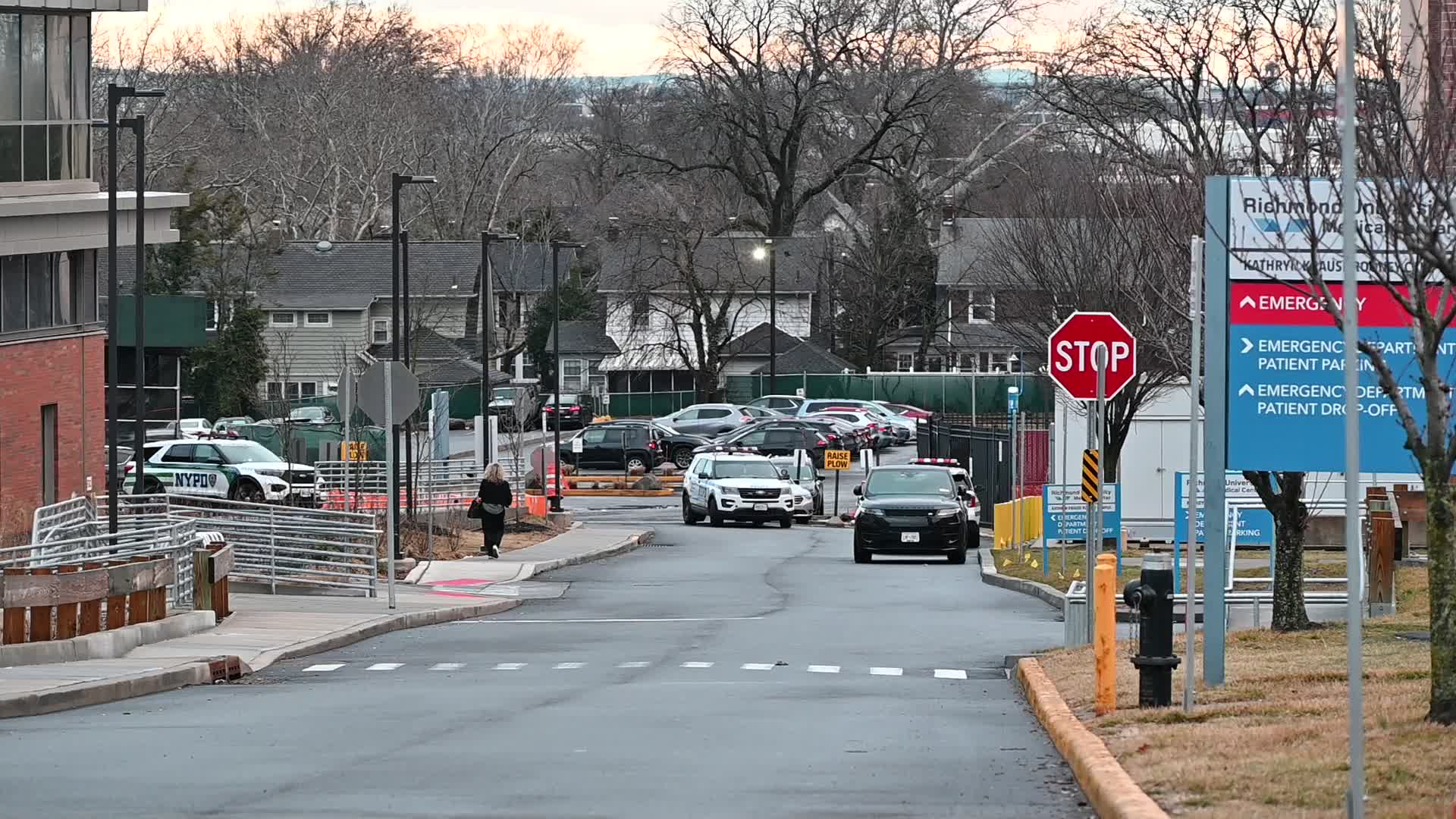 Three Security Guards Stabbed And Nurses Attacked At Hospital