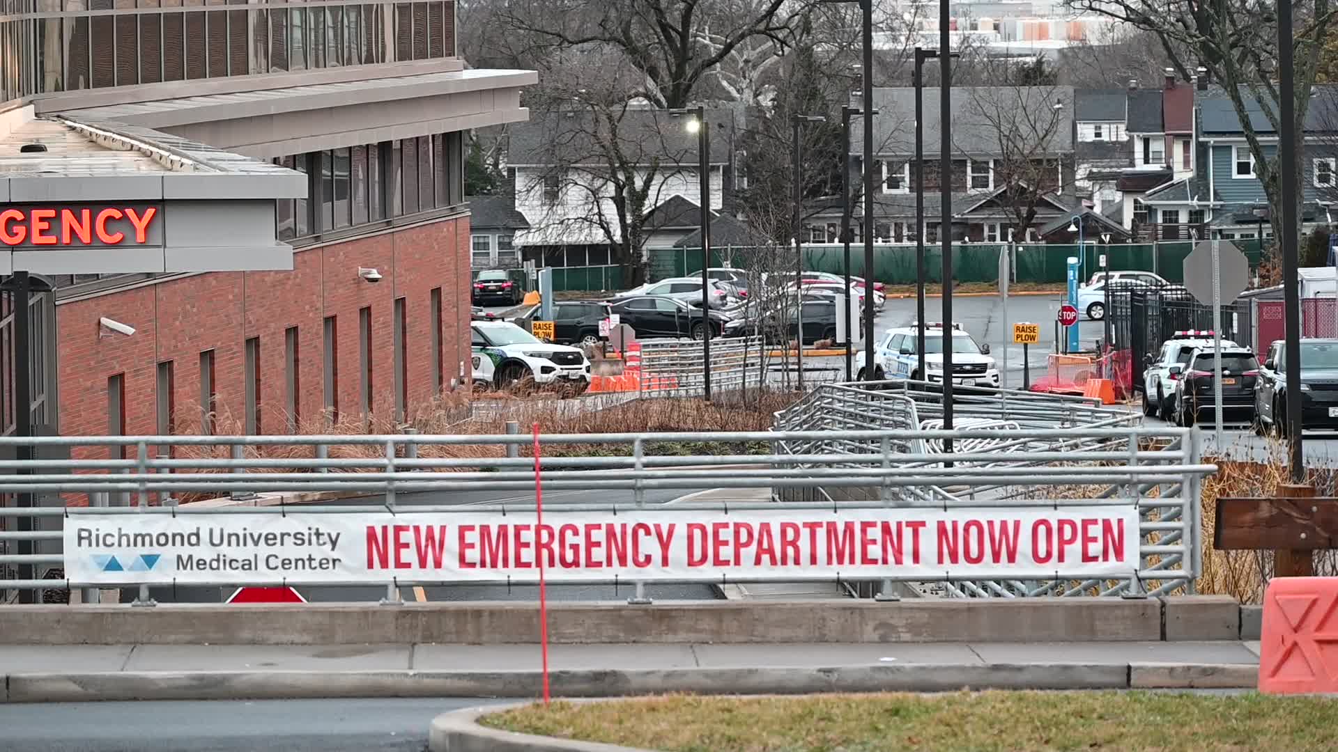 Three Security Guards Stabbed And Nurses Attacked At Hospital