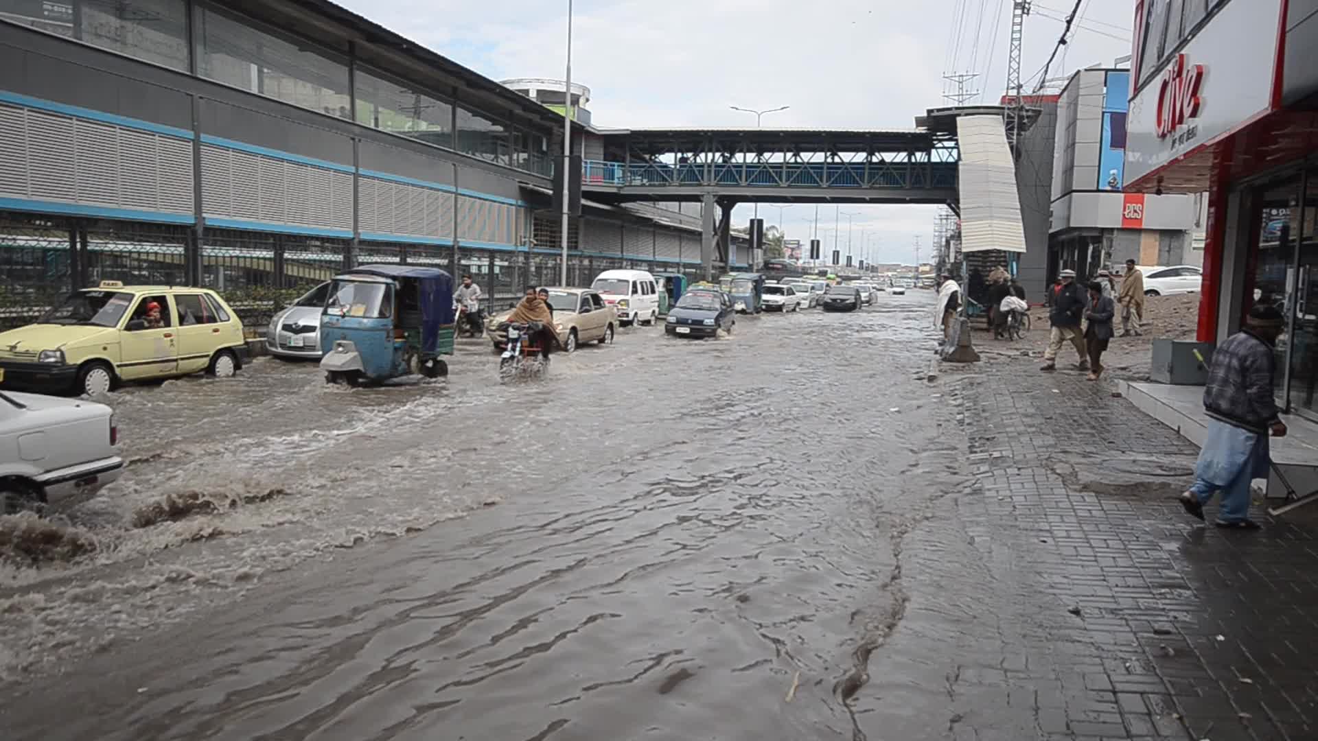Severe weather claims 17 lives in Khyber Pakhtunkhwa; 23 injured 