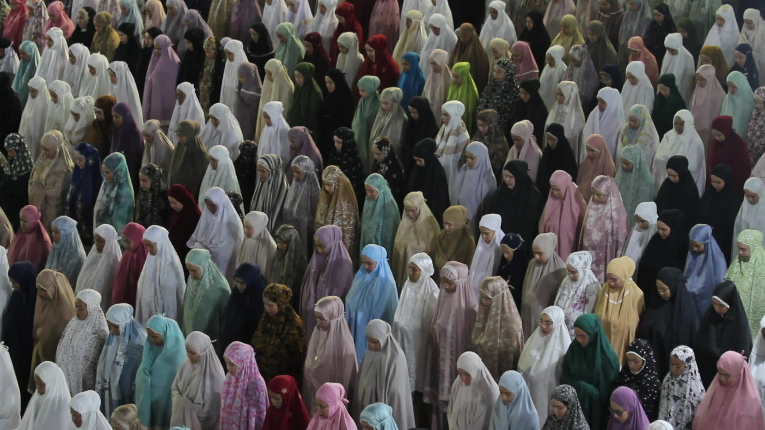 First Tarawih Prayer in Lhokseumawe