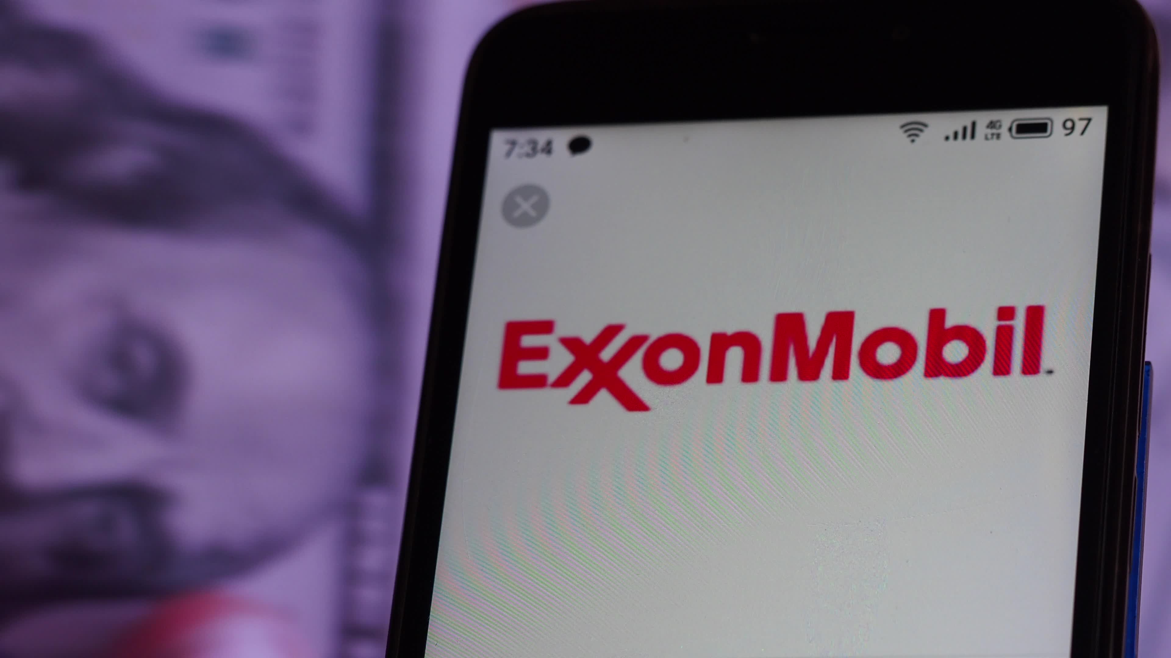 Video illustration the logo of Exxon Mobil Corporation