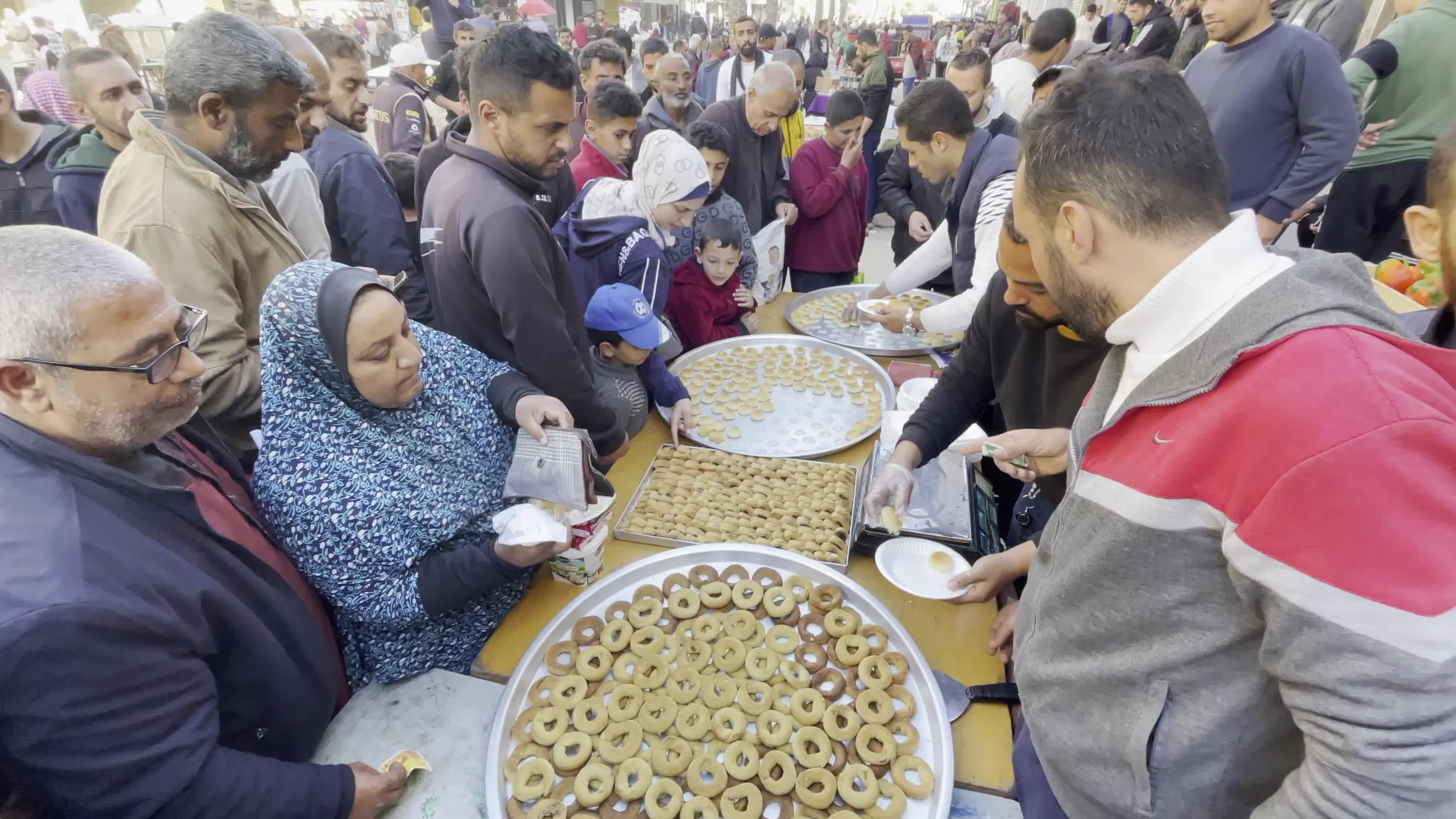 Palestinians Mark Ramadan Amid Hamas-Israel Conflict