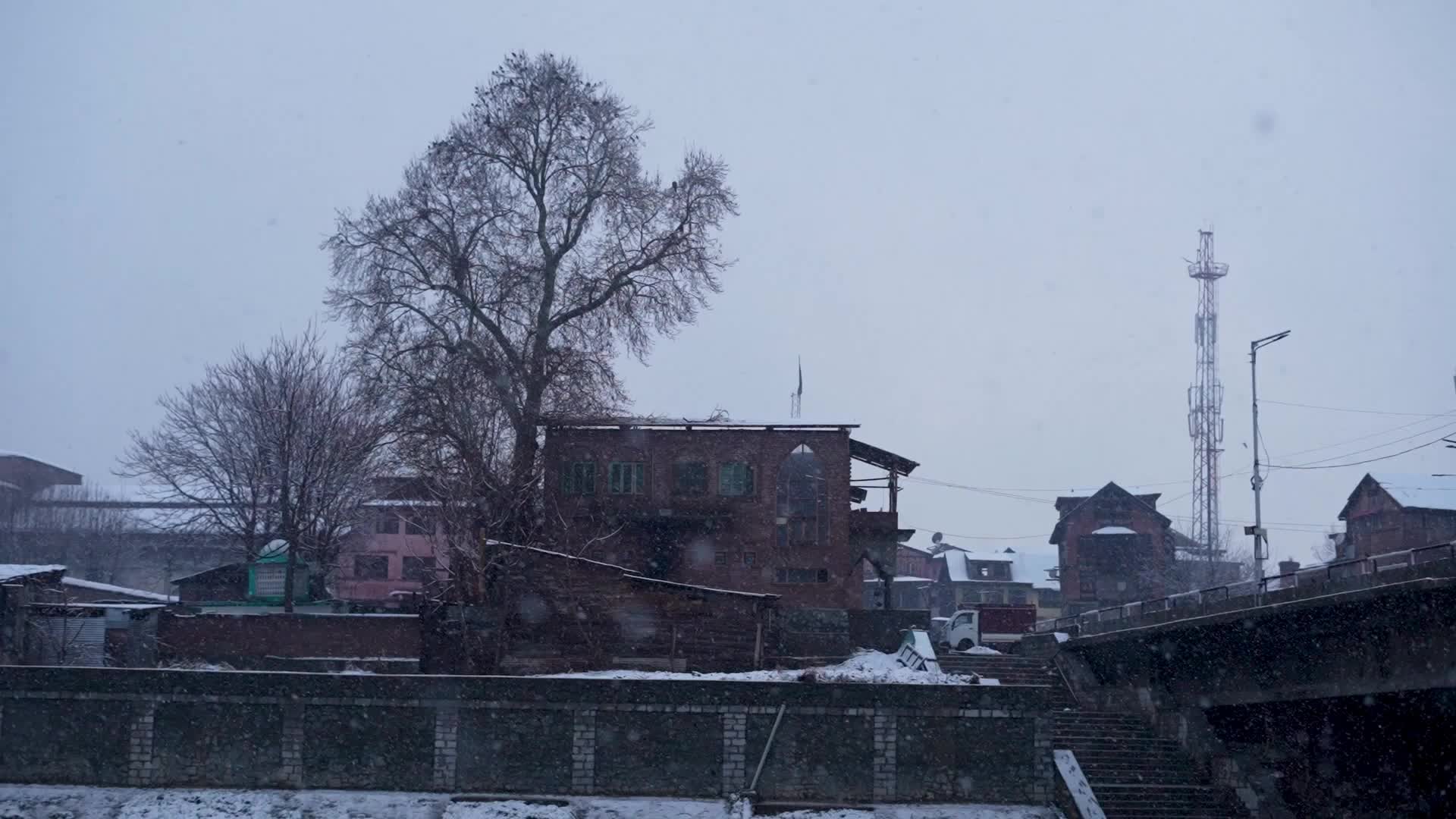 Heavy snowfall in Kashmir.