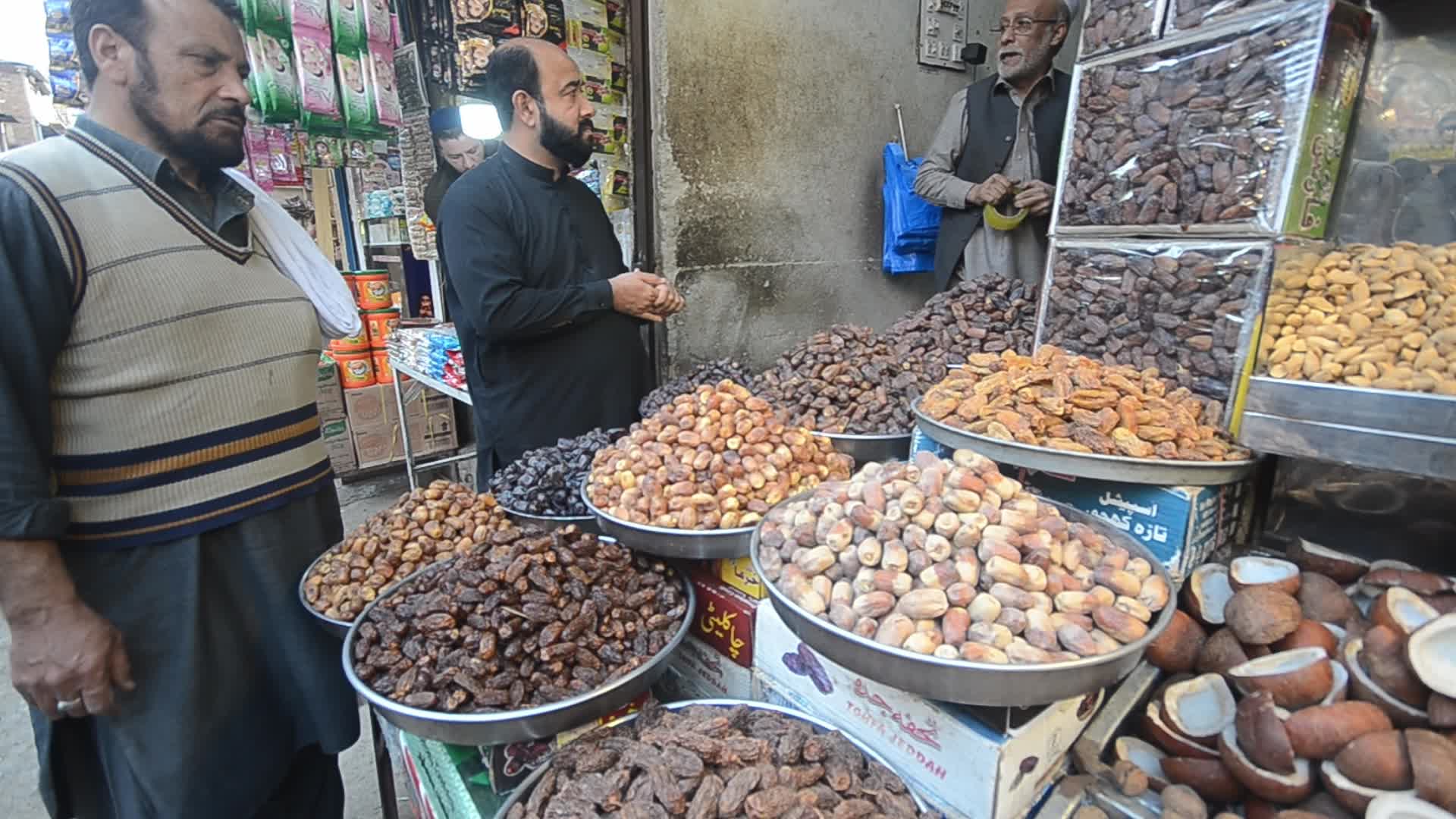 People shop ahead of Muslims' holy month of Ramdan in Pakistan
