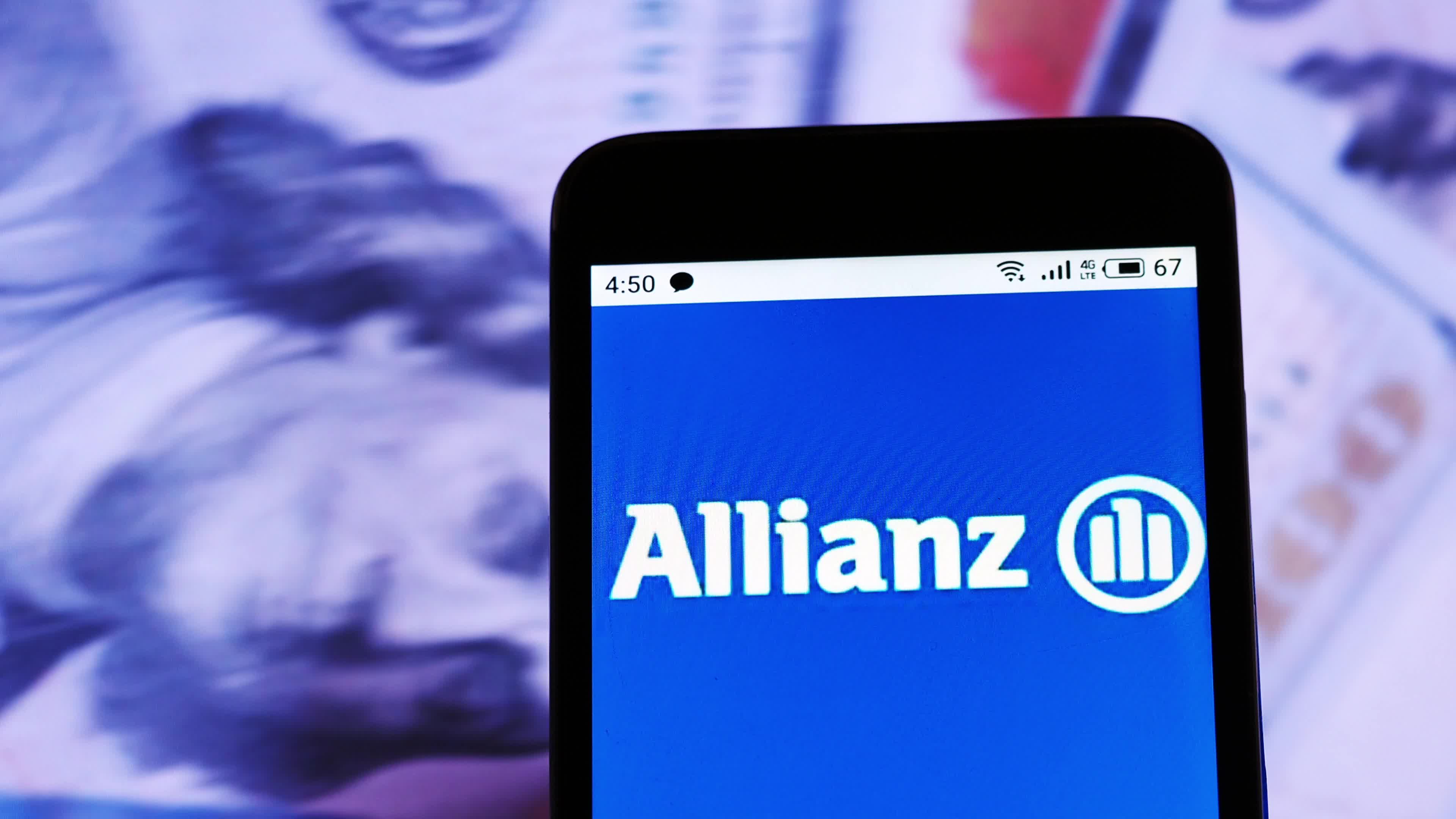 Video illustration the logo of Allianz SE