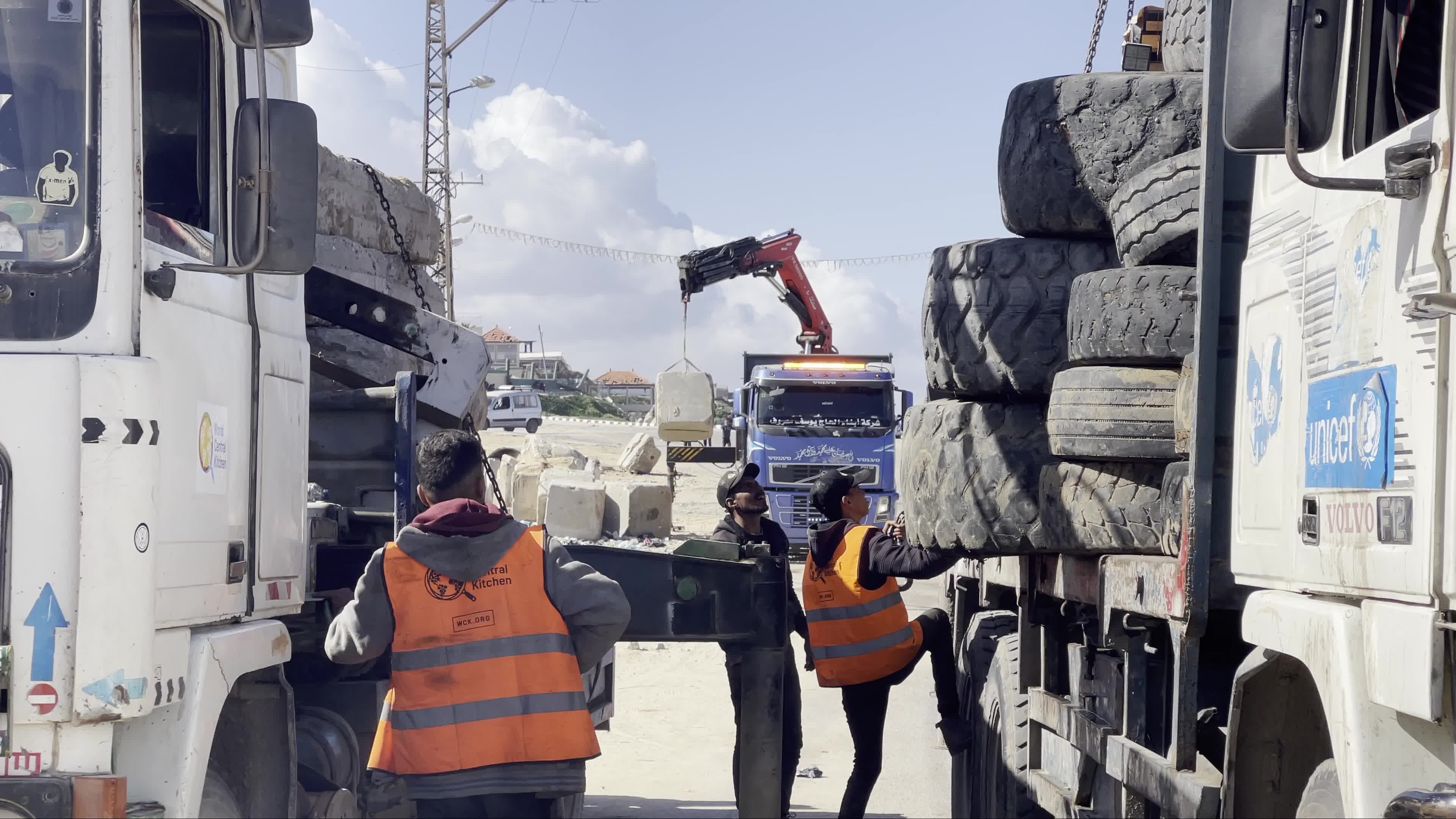 Construction Progress of Temporary Port in Gaza City Amid Hamas-Israel Conflict