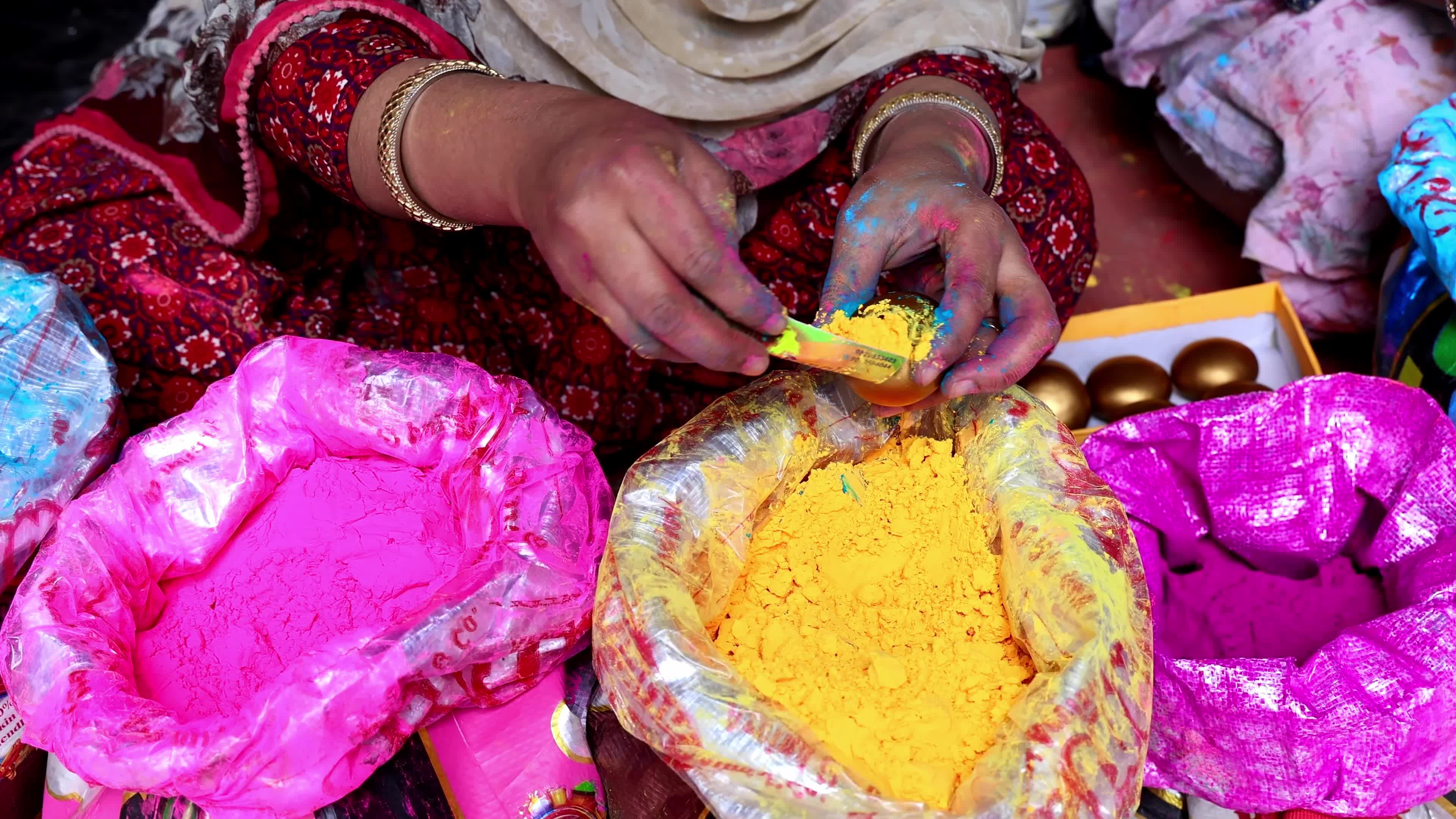 Muslim Family Prepares Gulaal Gota 'Colour Balls' for Holi Festival In Jaipur