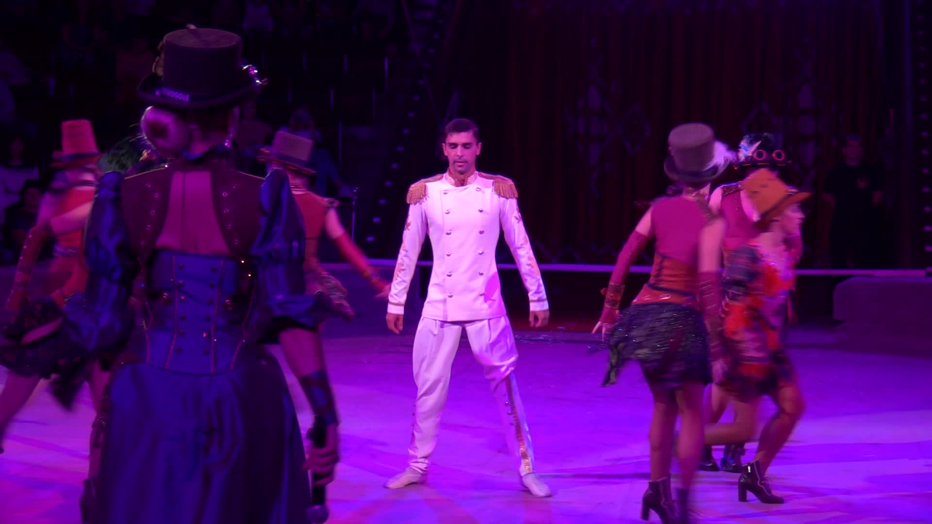 Ukrainian National Circus presents new show in Kiev