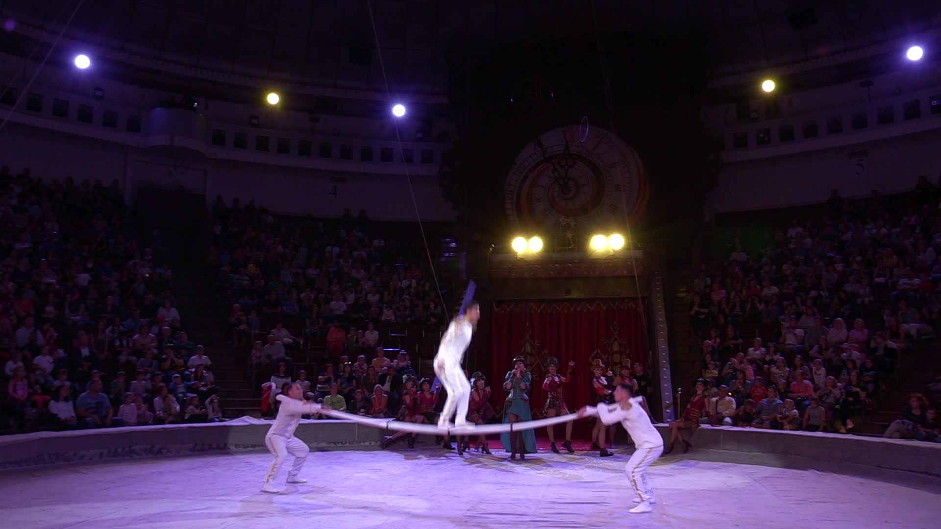 Ukrainian National Circus presents new show in Kiev