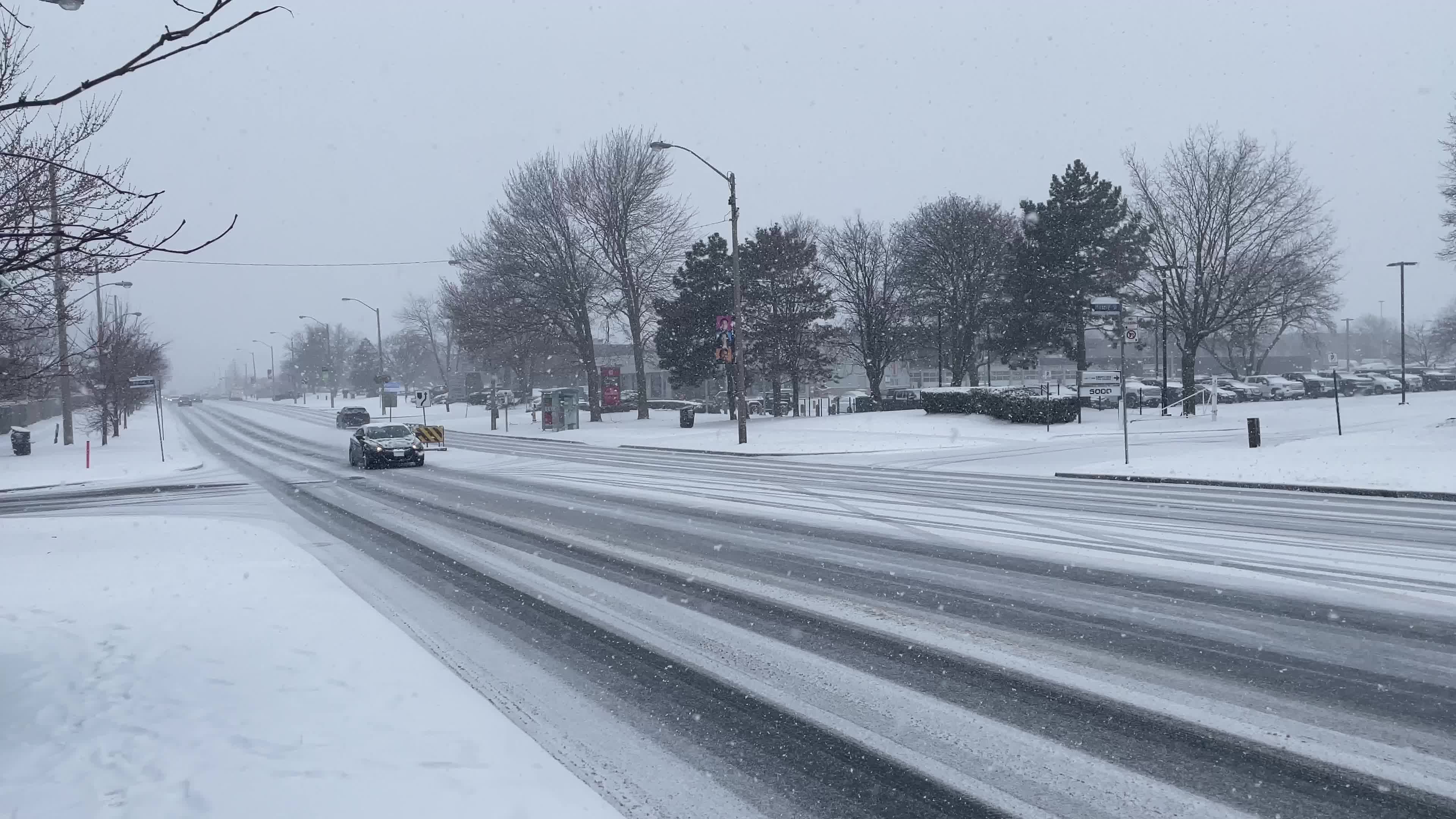 Snowfall in Toronto, Canada 