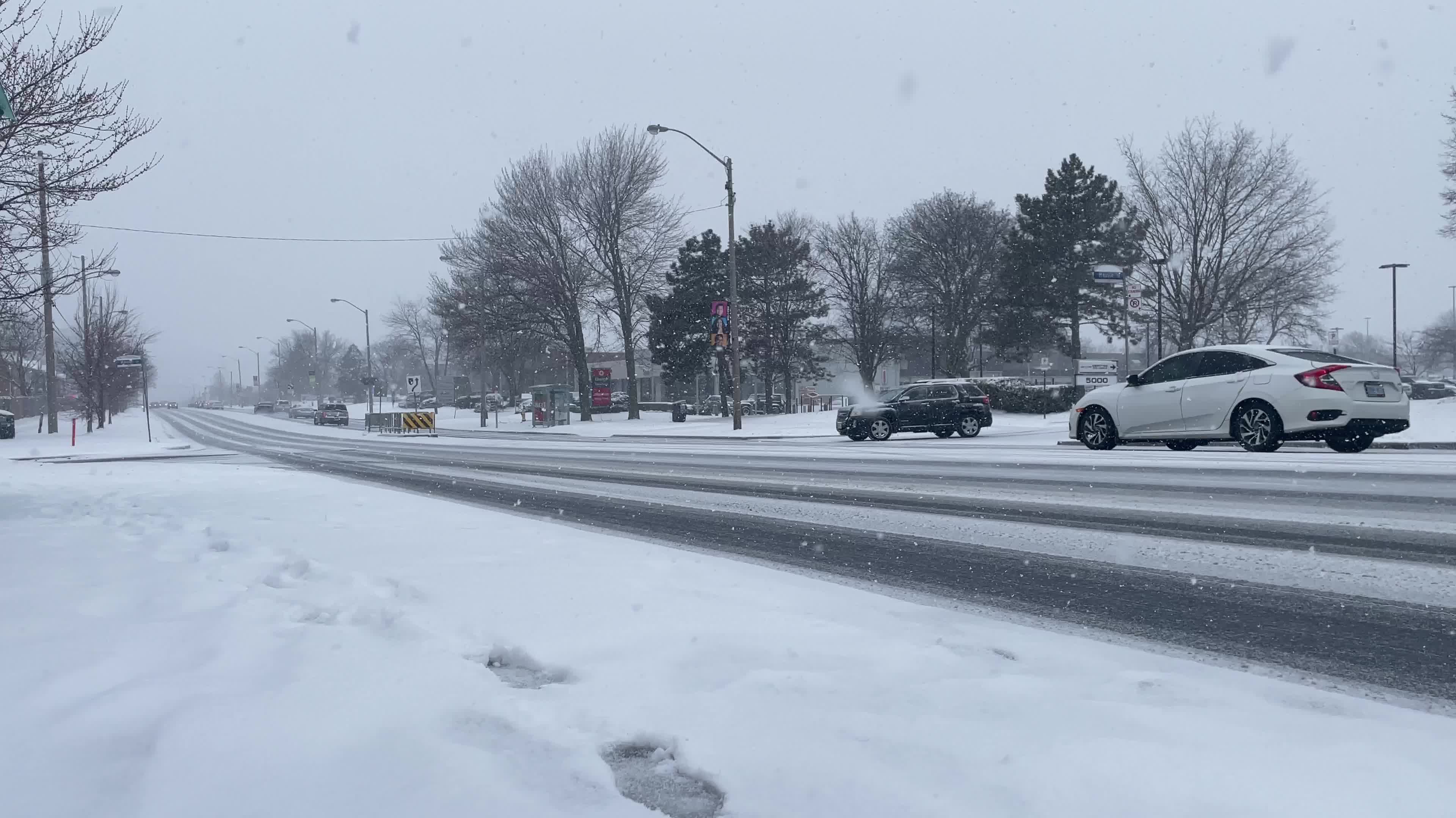 Snowfall in Toronto, Canada 