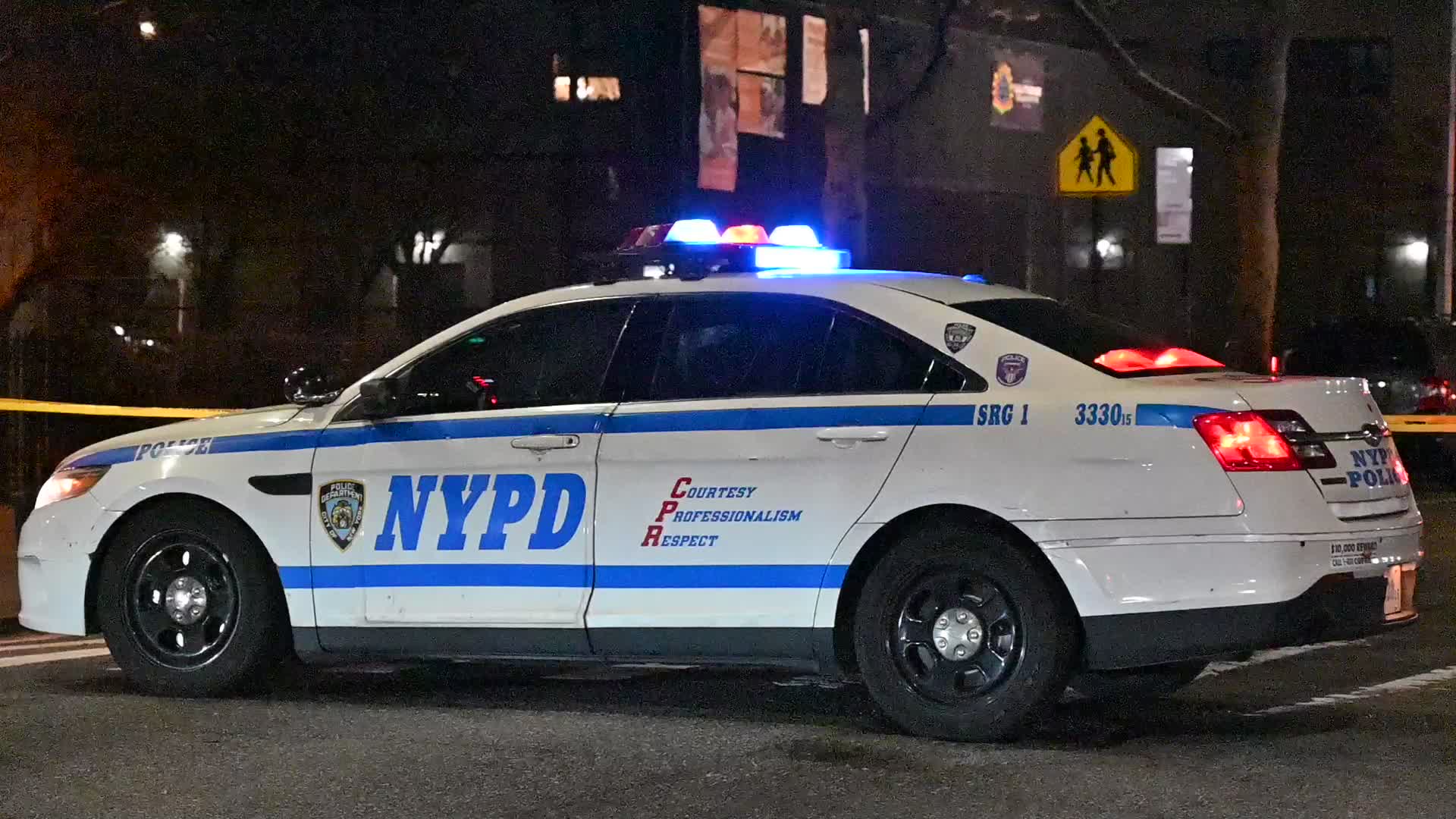 Two People Dead After A Shooting In Manhattan New York