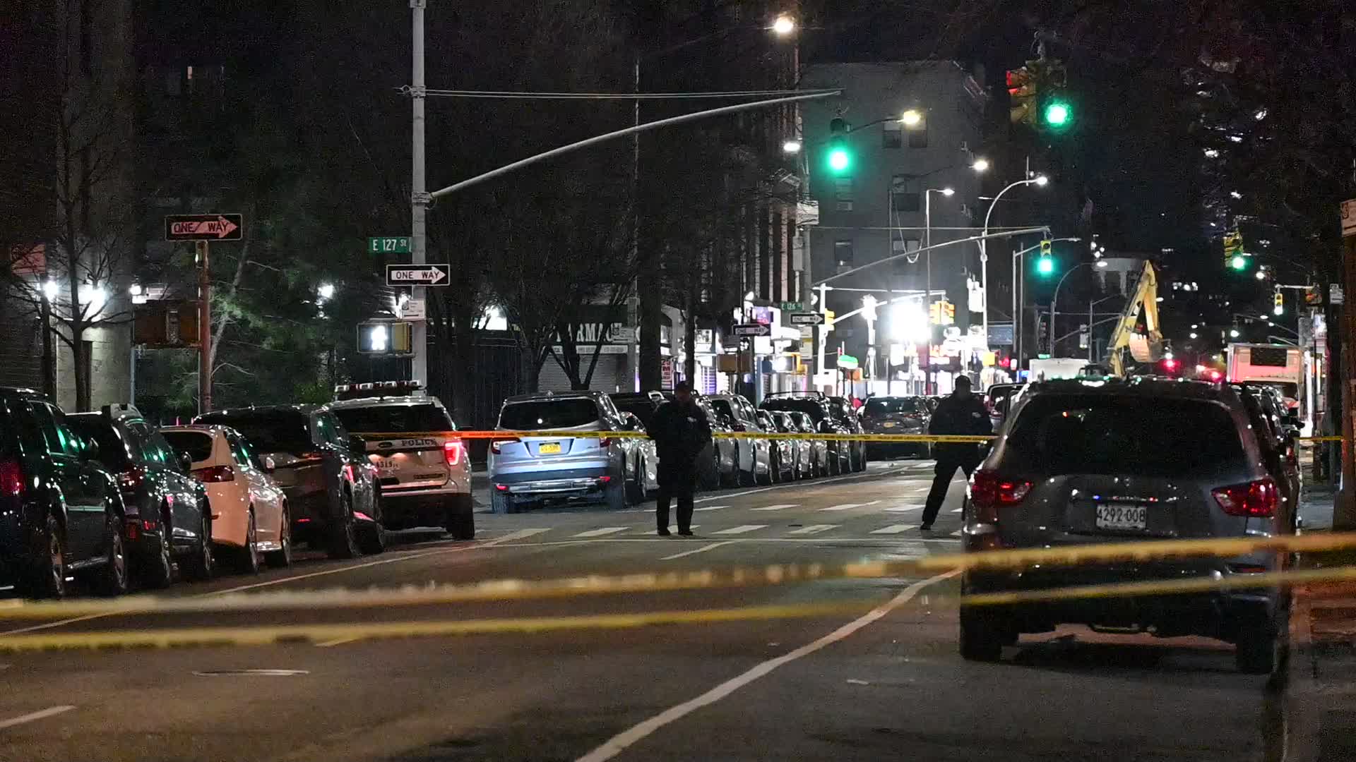 Two People Dead After A Shooting In Manhattan New York