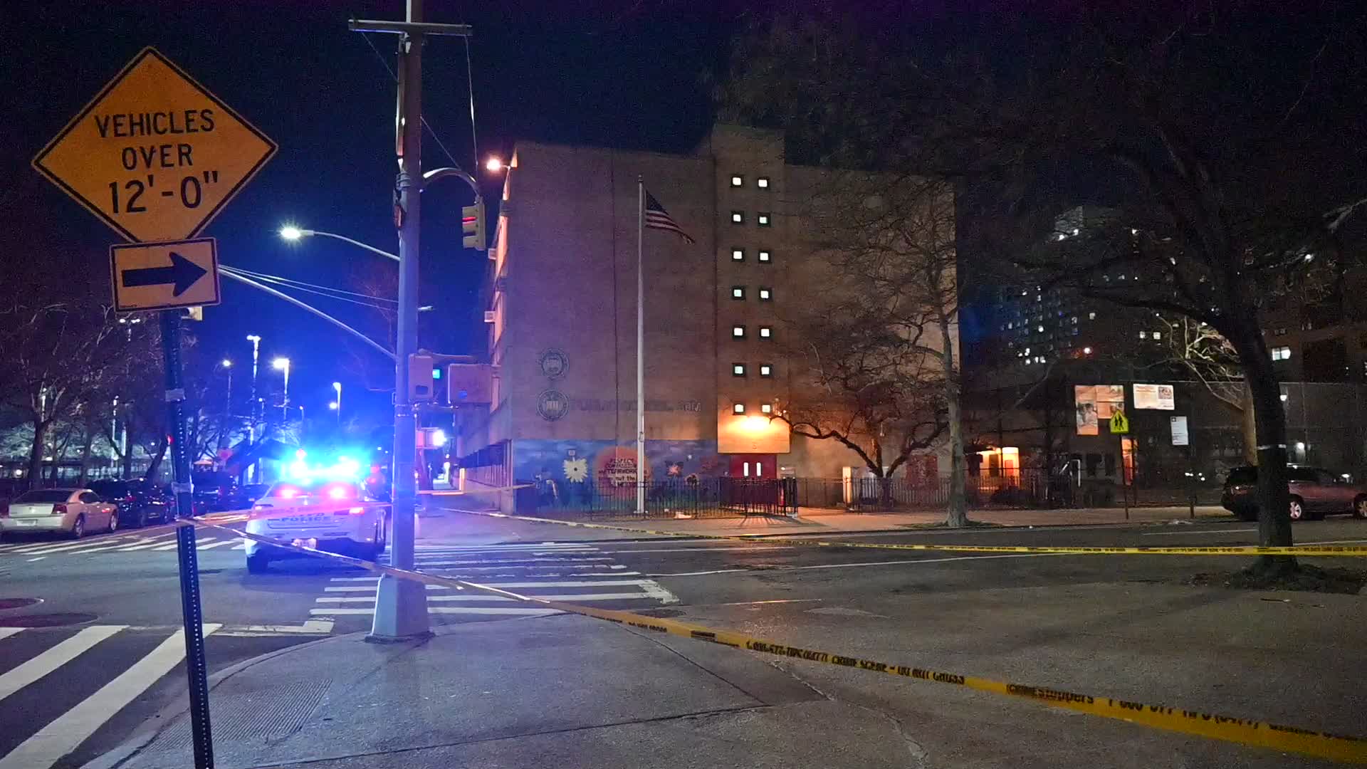 Two People Dead After A Shooting In Manhattan New York