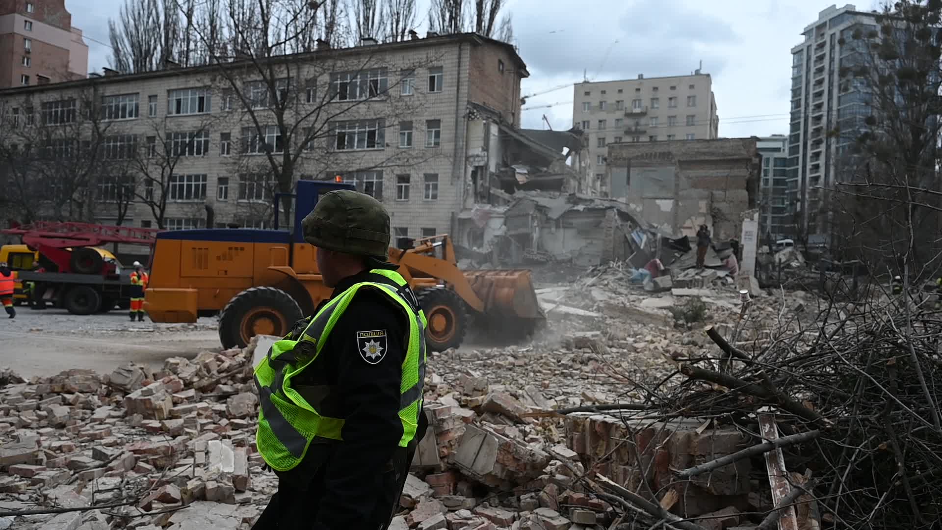 At least 9 people injured after missiles strike in Kyiv