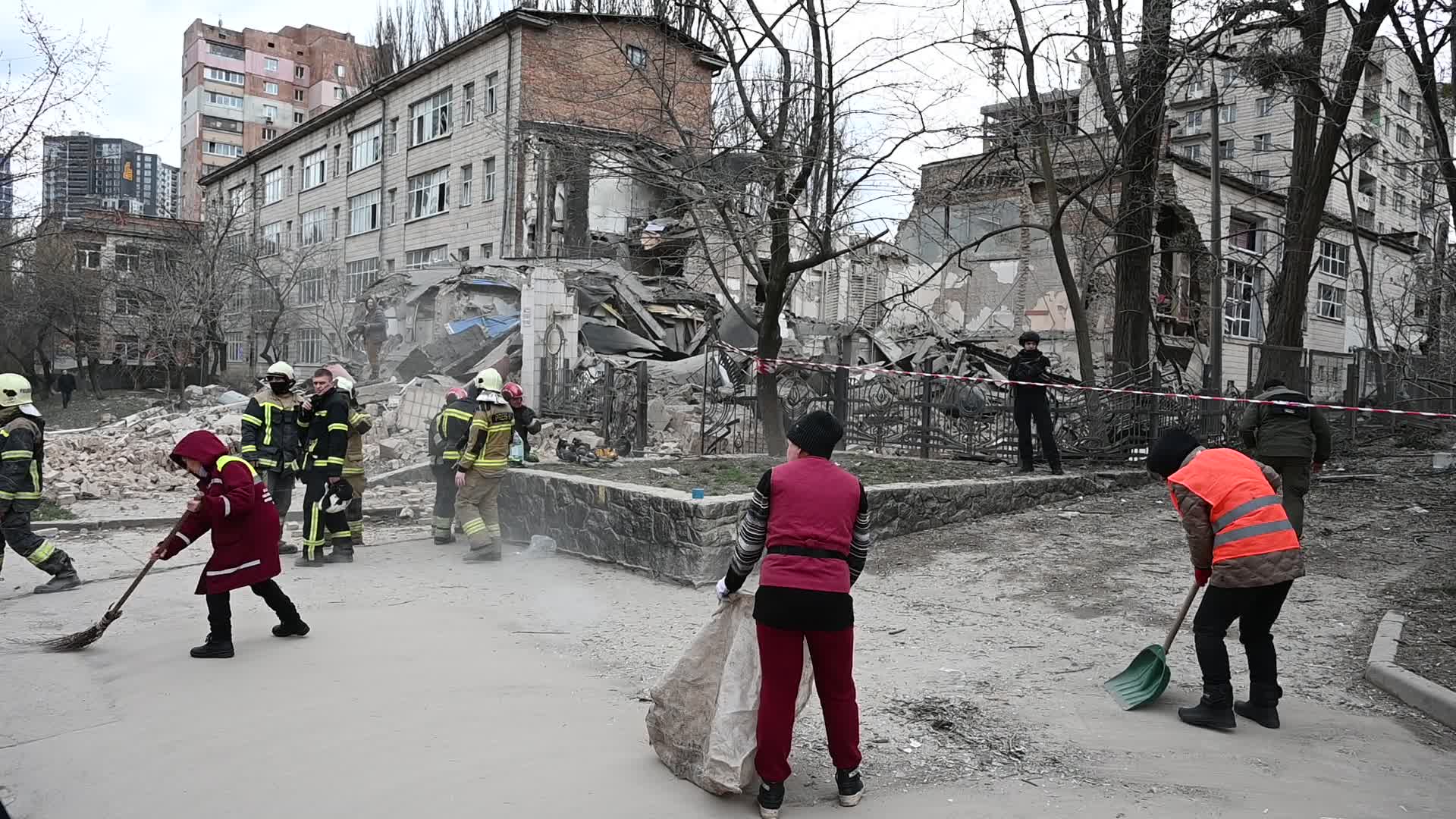 At least 9 people injured after missiles strike in Kyiv