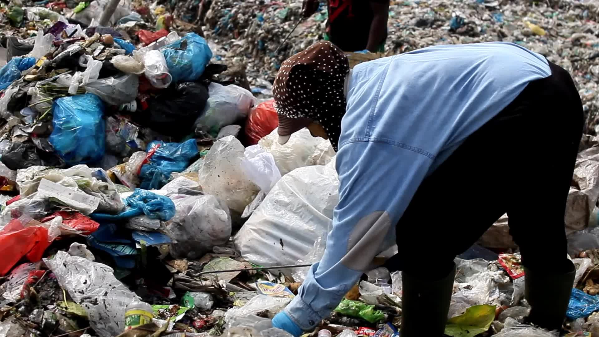 Medan's Rubbish Dump