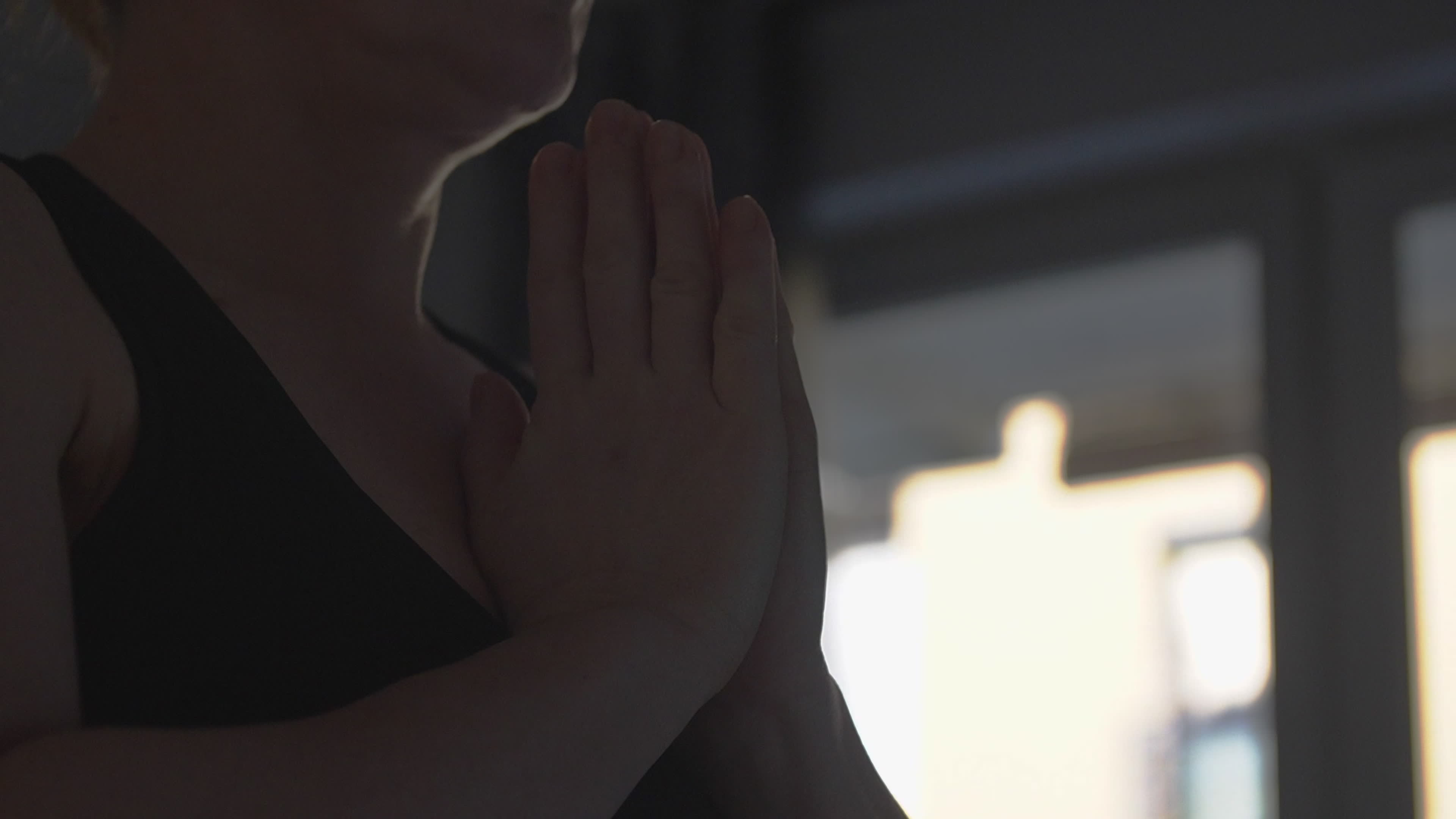 Study indicates yoga helps middle aged women with risk of Alzheimer's disease