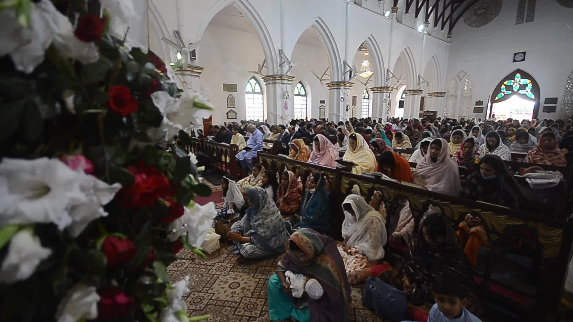 Christians in Pakistan celebrate Easter Sunday 