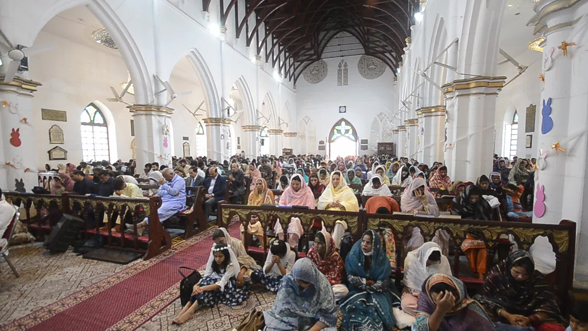 Christians in Pakistan celebrate Easter Sunday 