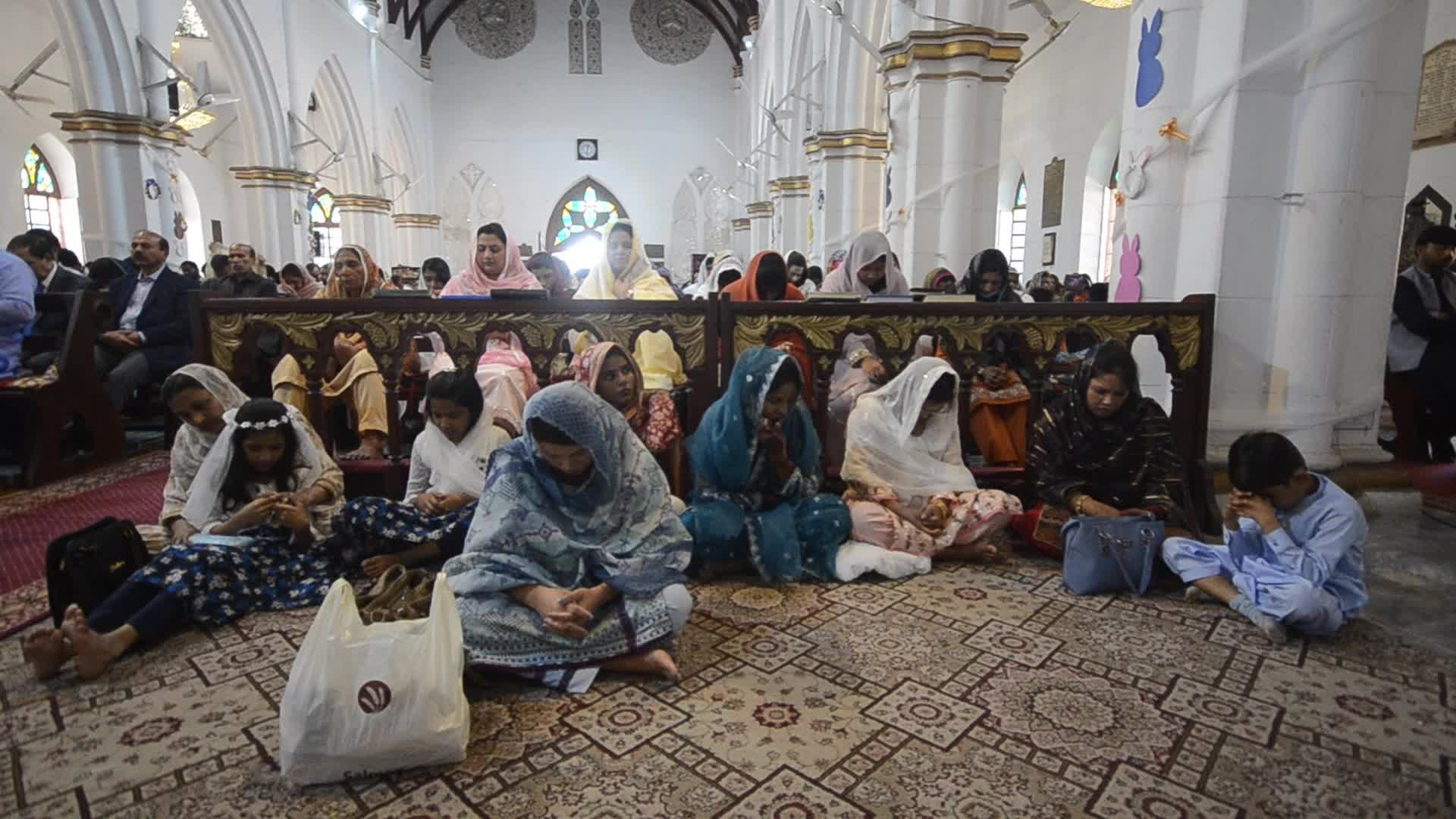 Christians in Pakistan celebrate Easter Sunday 