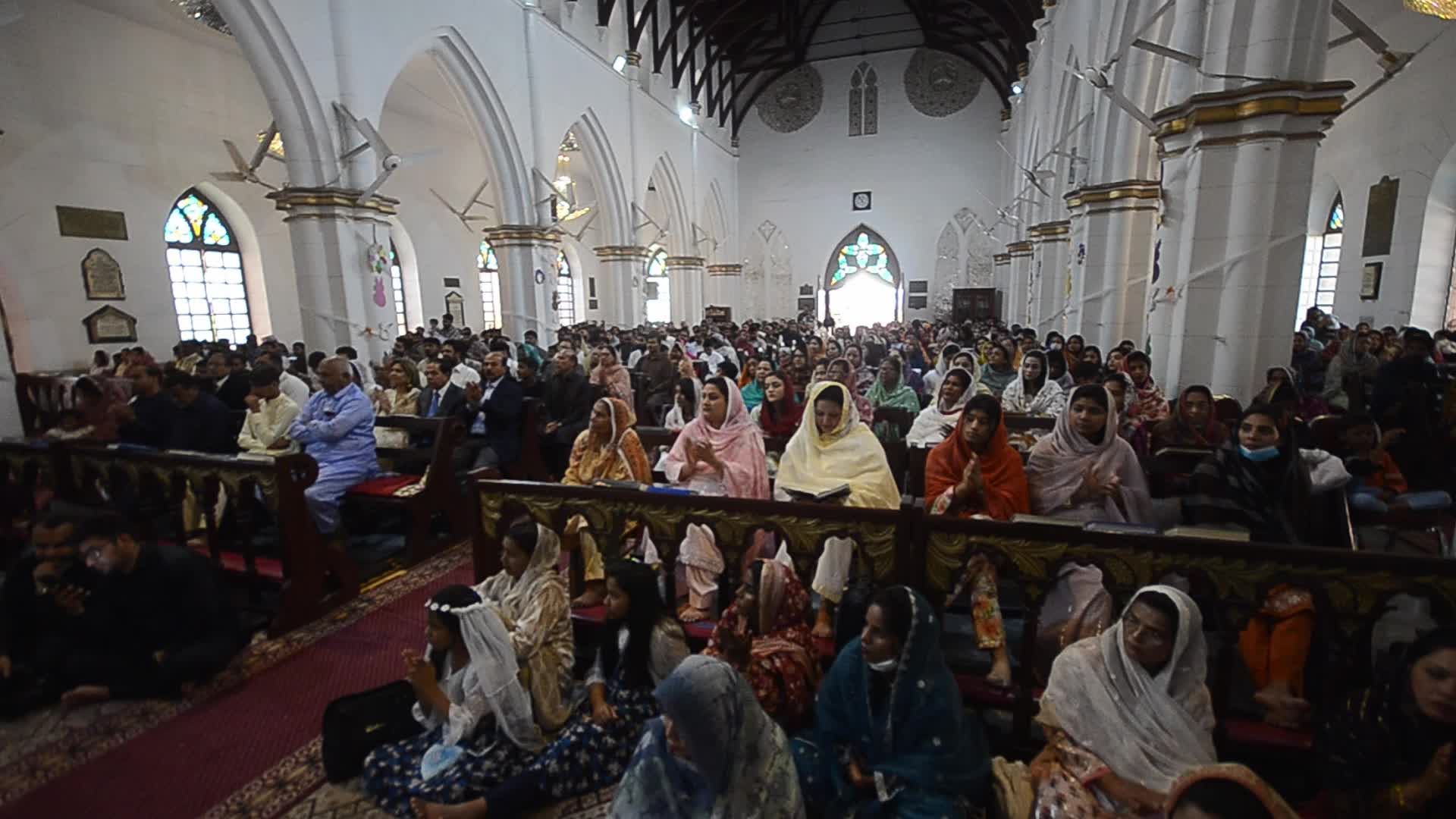 Christians in Pakistan celebrate Easter Sunday 