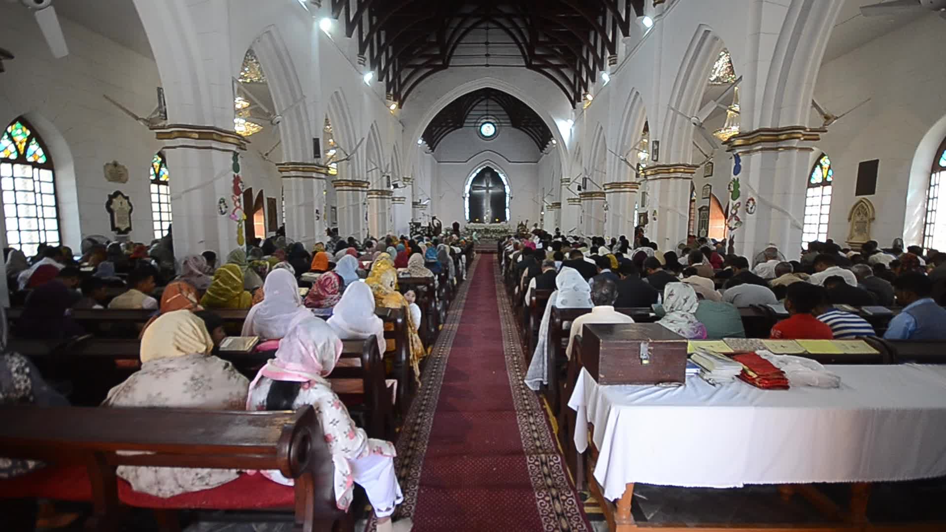 Christians in Pakistan celebrate Easter Sunday 