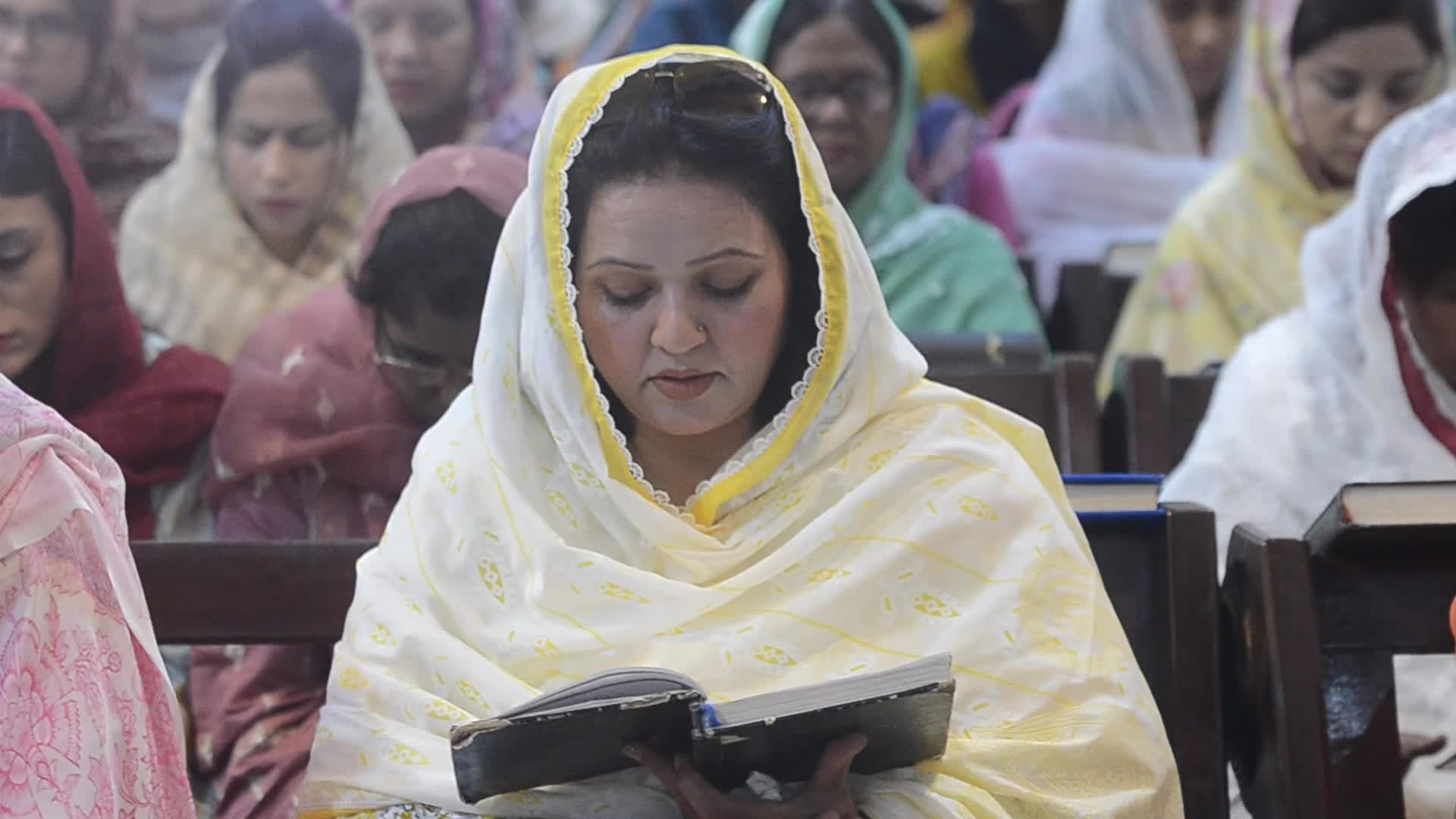 Christians in Pakistan celebrate Easter Sunday 